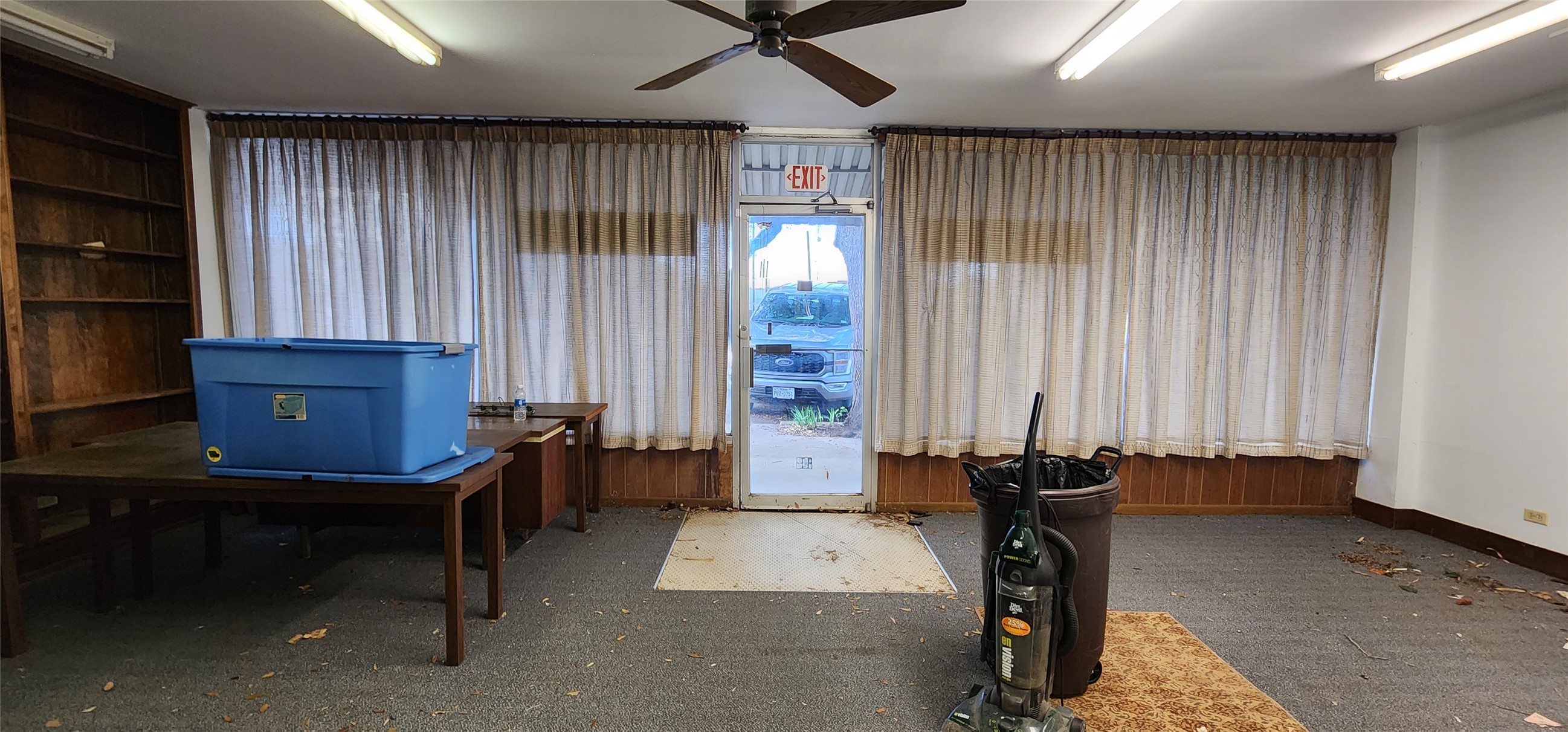 108 E Commerce Mexia TX 76667