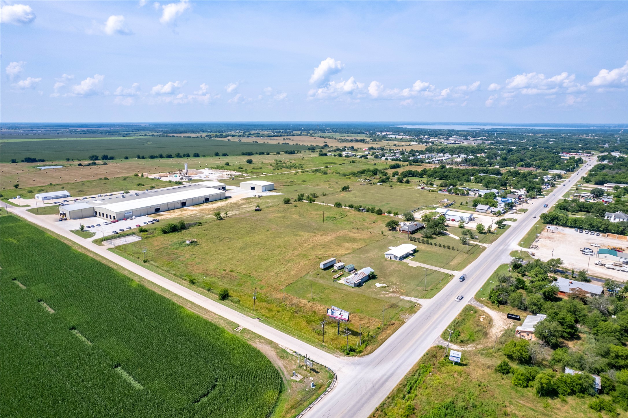 1206 E Jefferson Avenue Whitney TX 76692