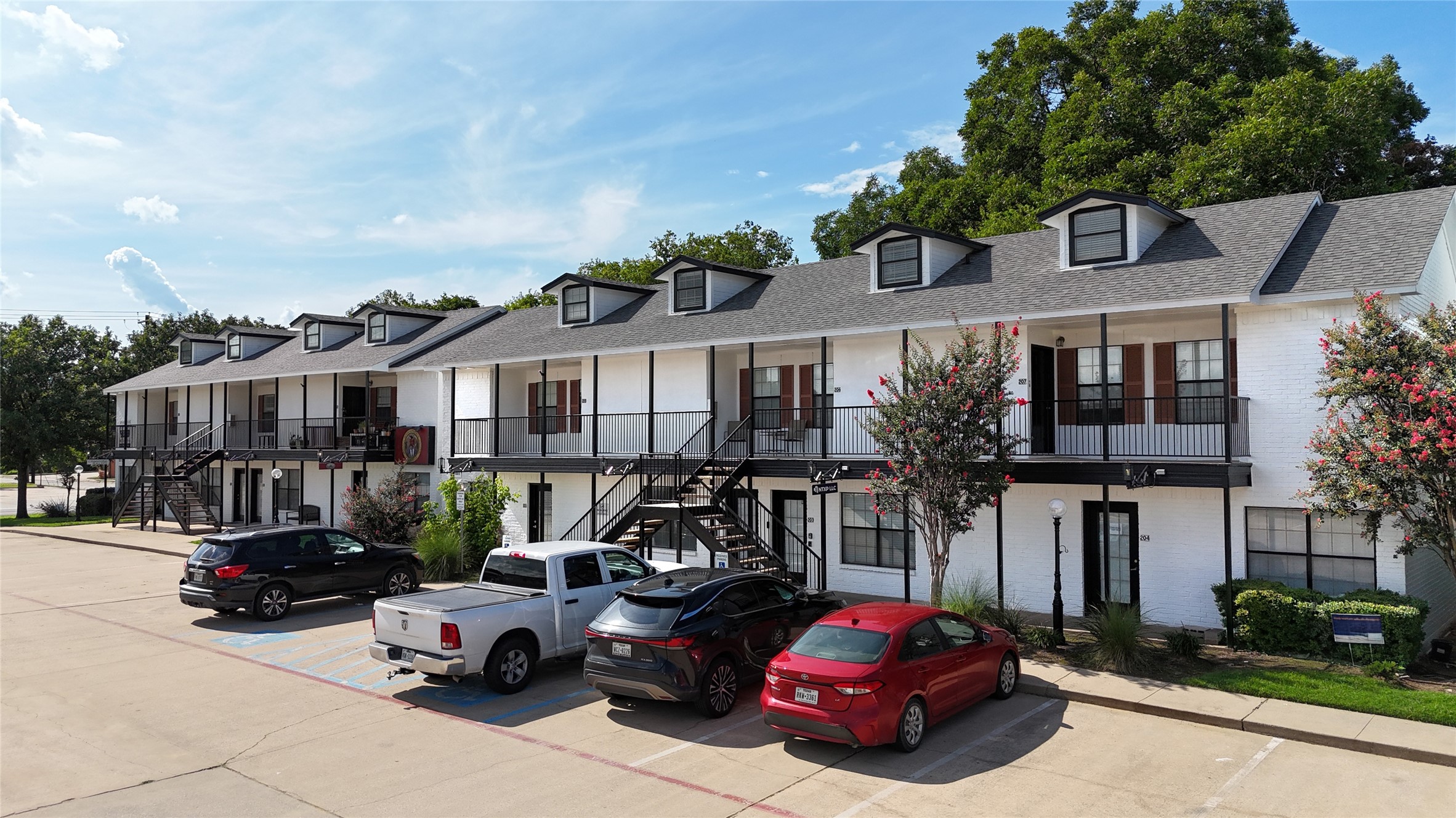 405 S Elm Street Denton TX 76201