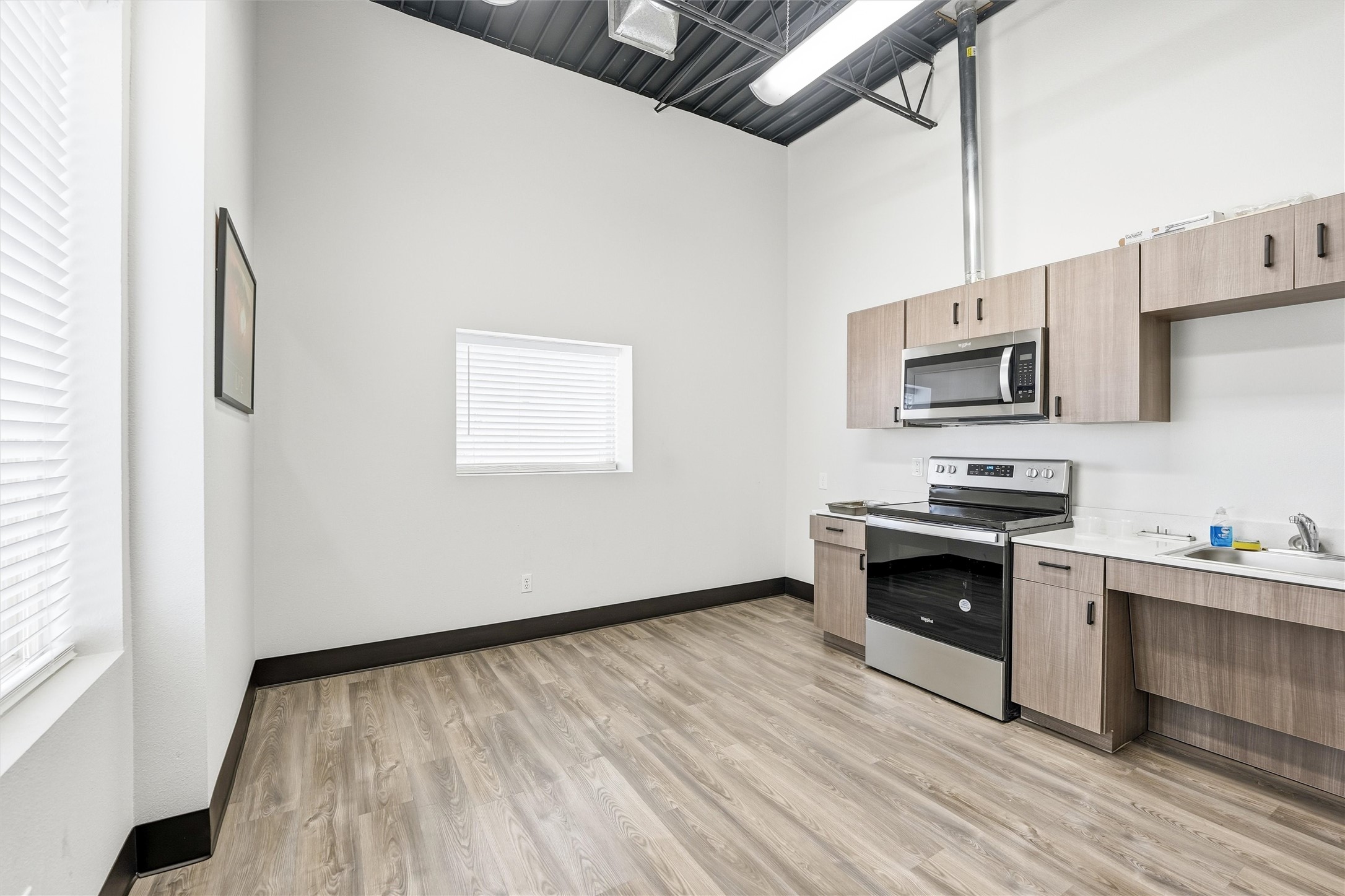 1301 E Weatherford Street Fort Worth TX 76102