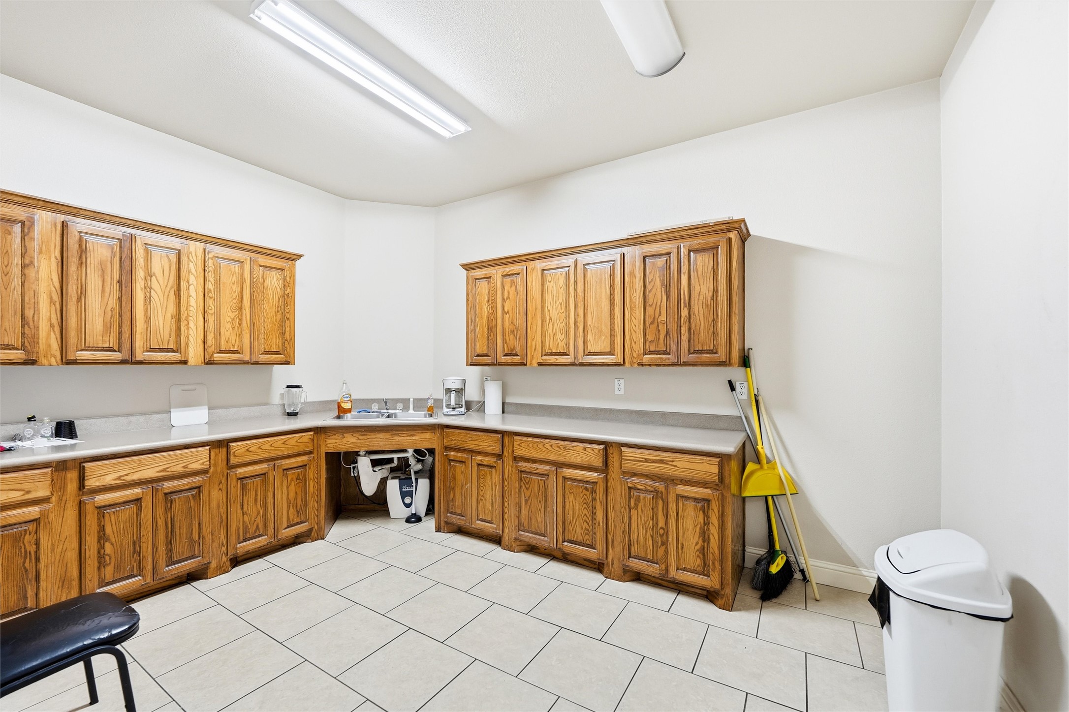 1301 E Weatherford Street Fort Worth TX 76102