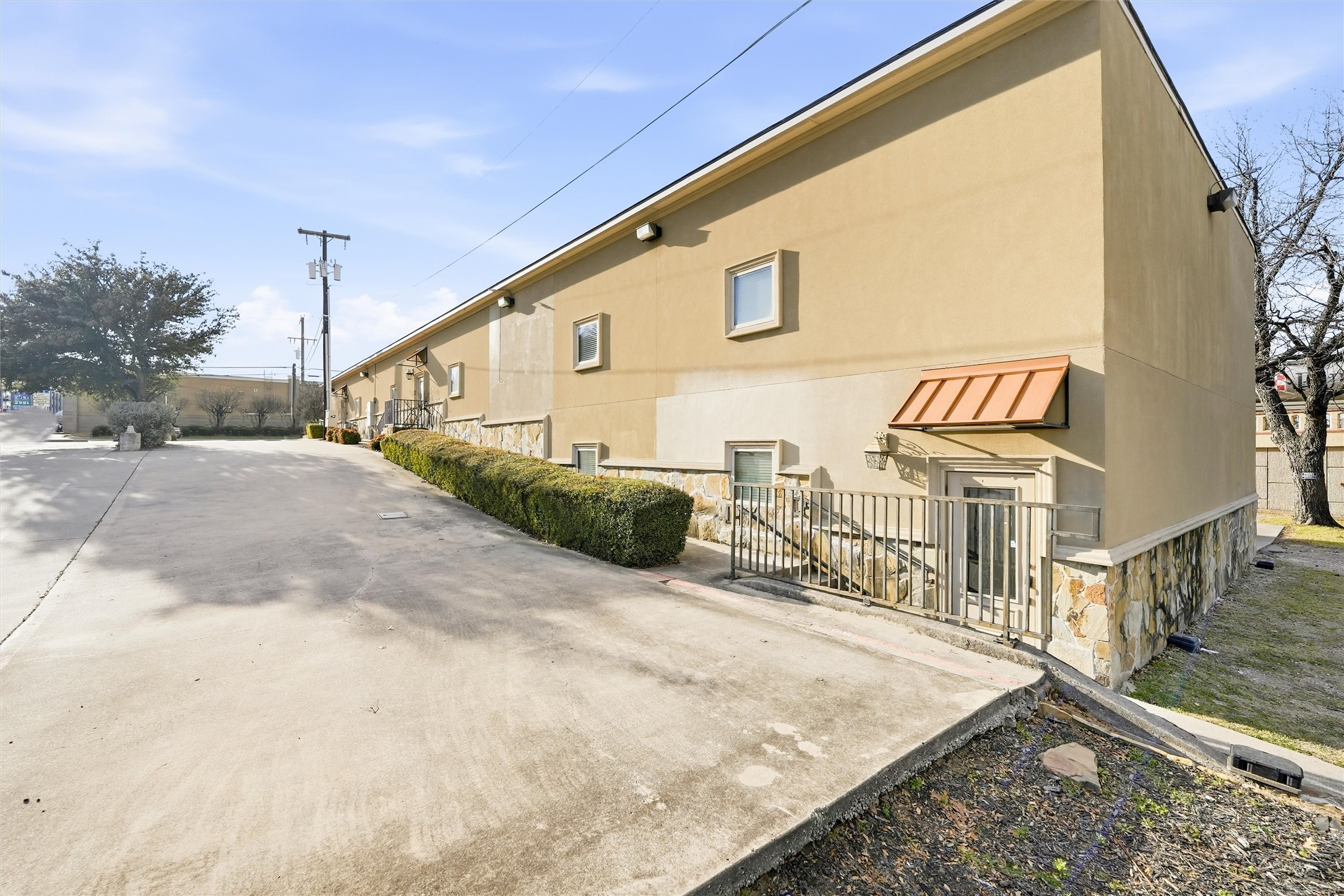 1301 E Weatherford Street Fort Worth TX 76102