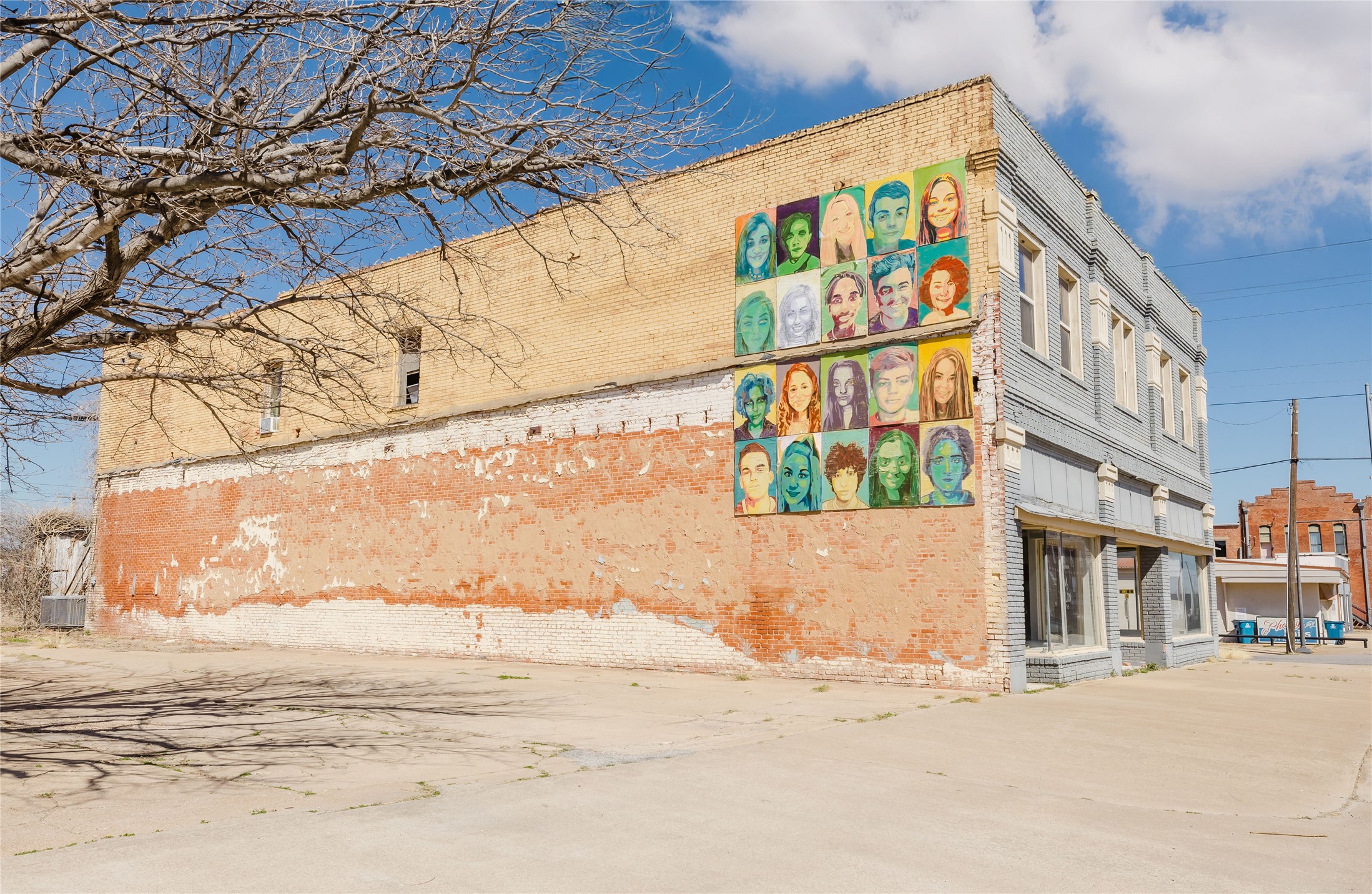 200 A W 8th Street Cisco TX 76437