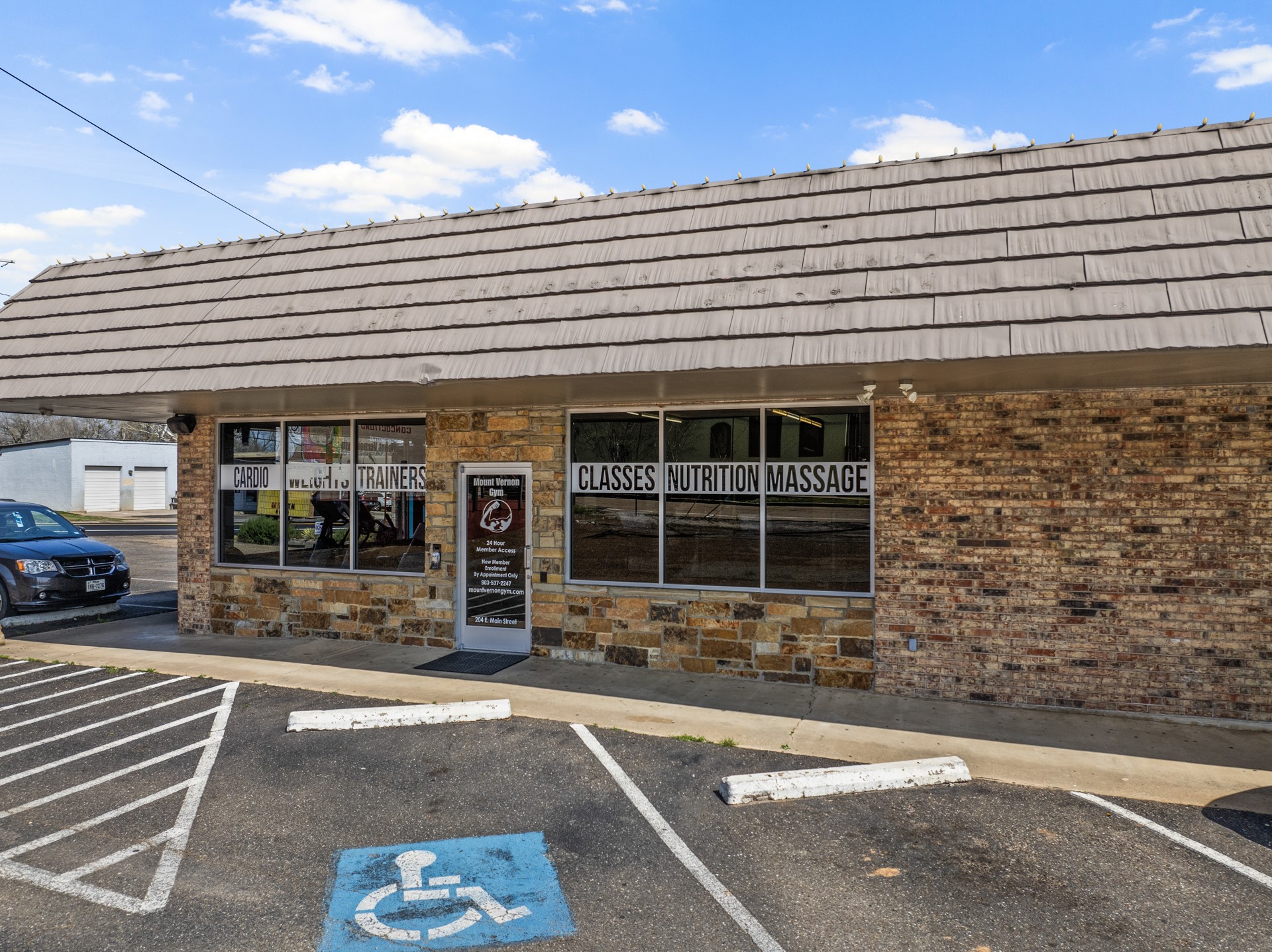 204 E Main Street Mount Vernon TX 75457