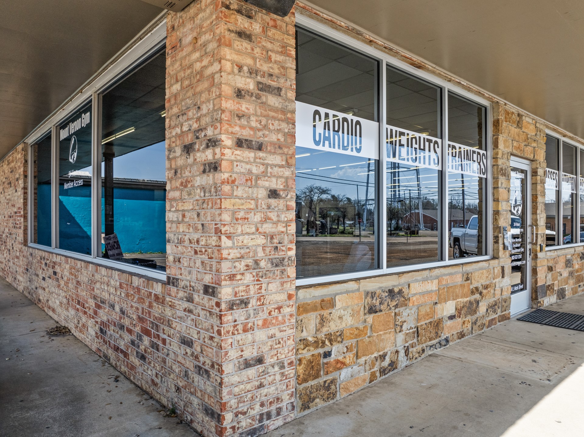204 E Main Street Mount Vernon TX 75457