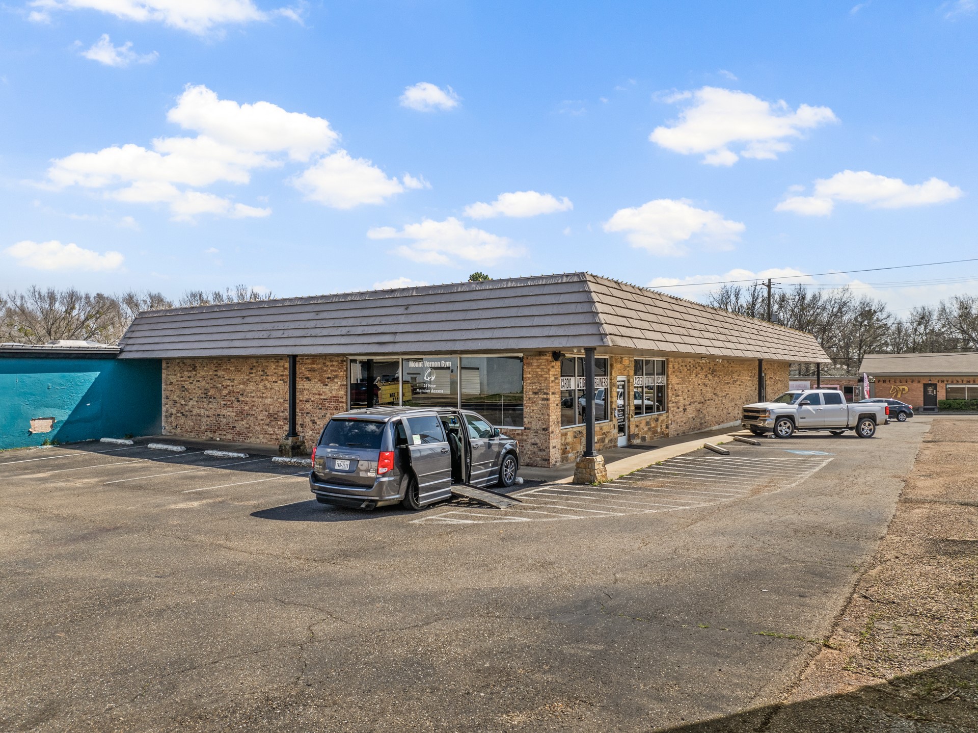 204 E Main Street Mount Vernon TX 75457
