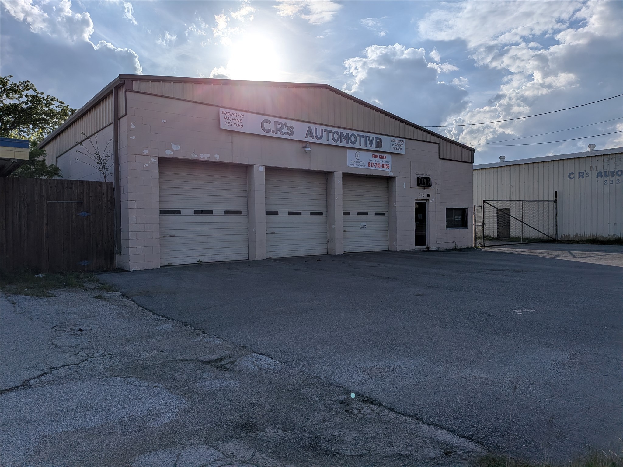 213 N Saginaw Boulevard Saginaw TX 76179
