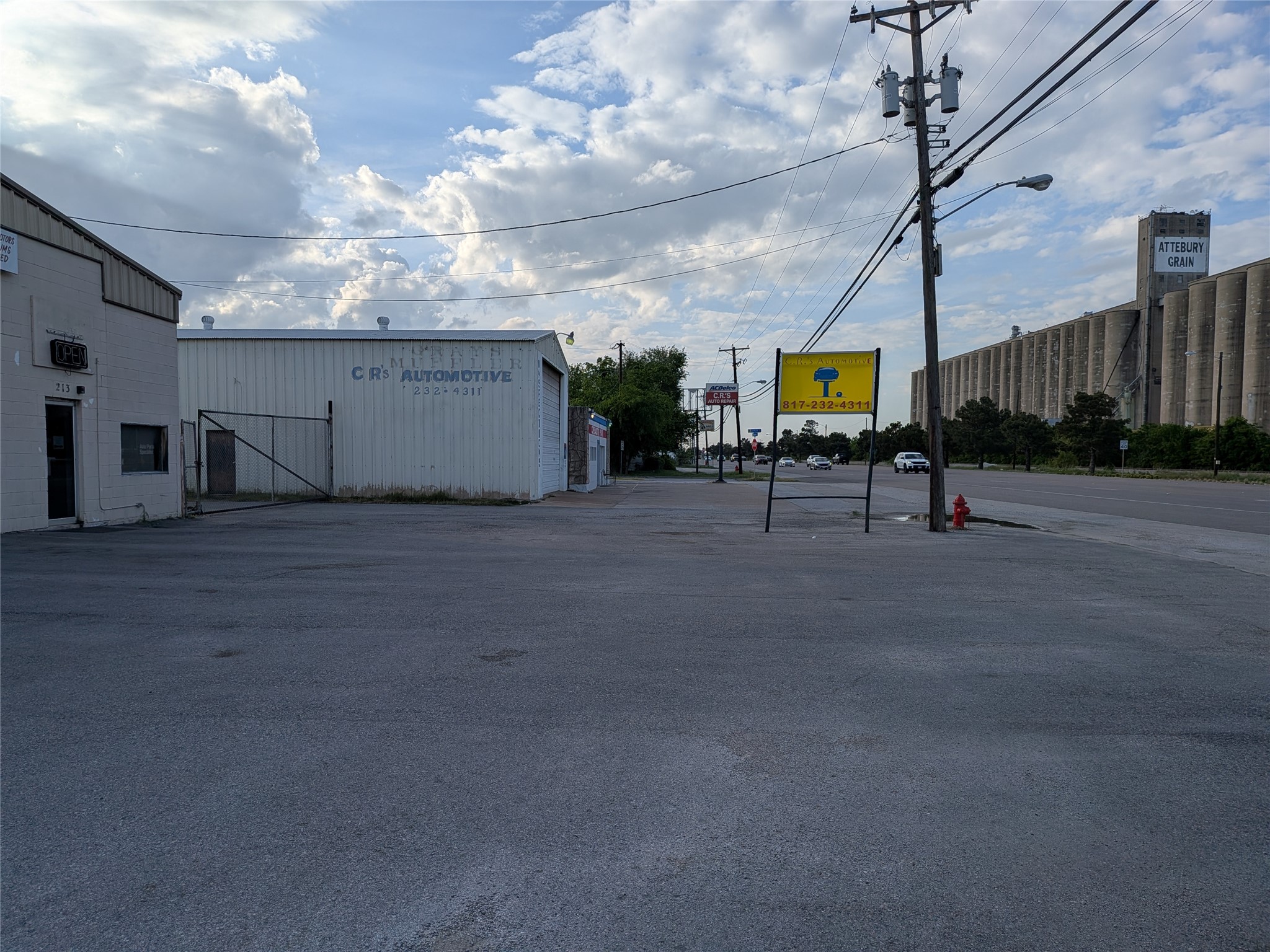 213 N Saginaw Boulevard Saginaw TX 76179