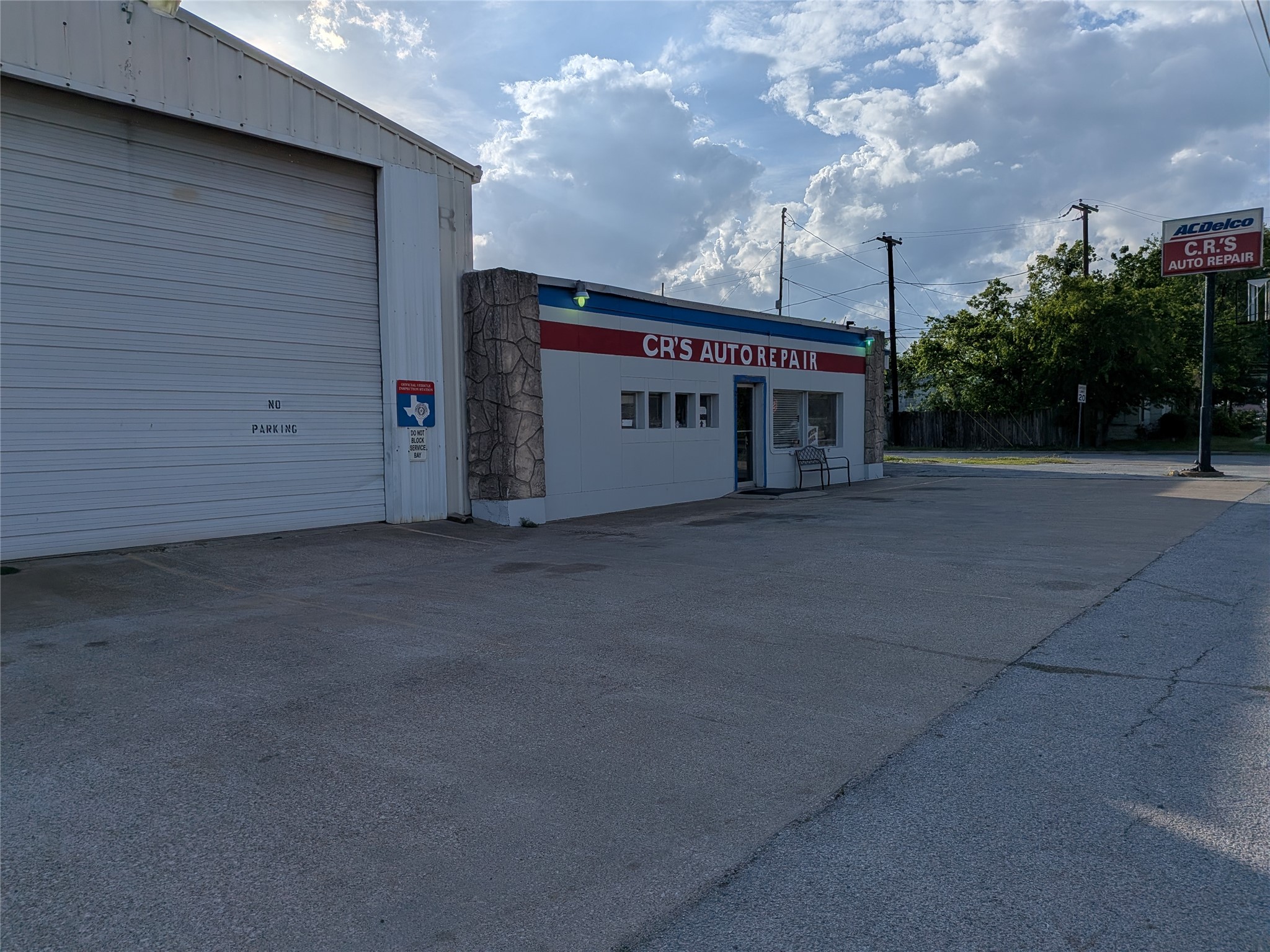 213 N Saginaw Boulevard Saginaw TX 76179