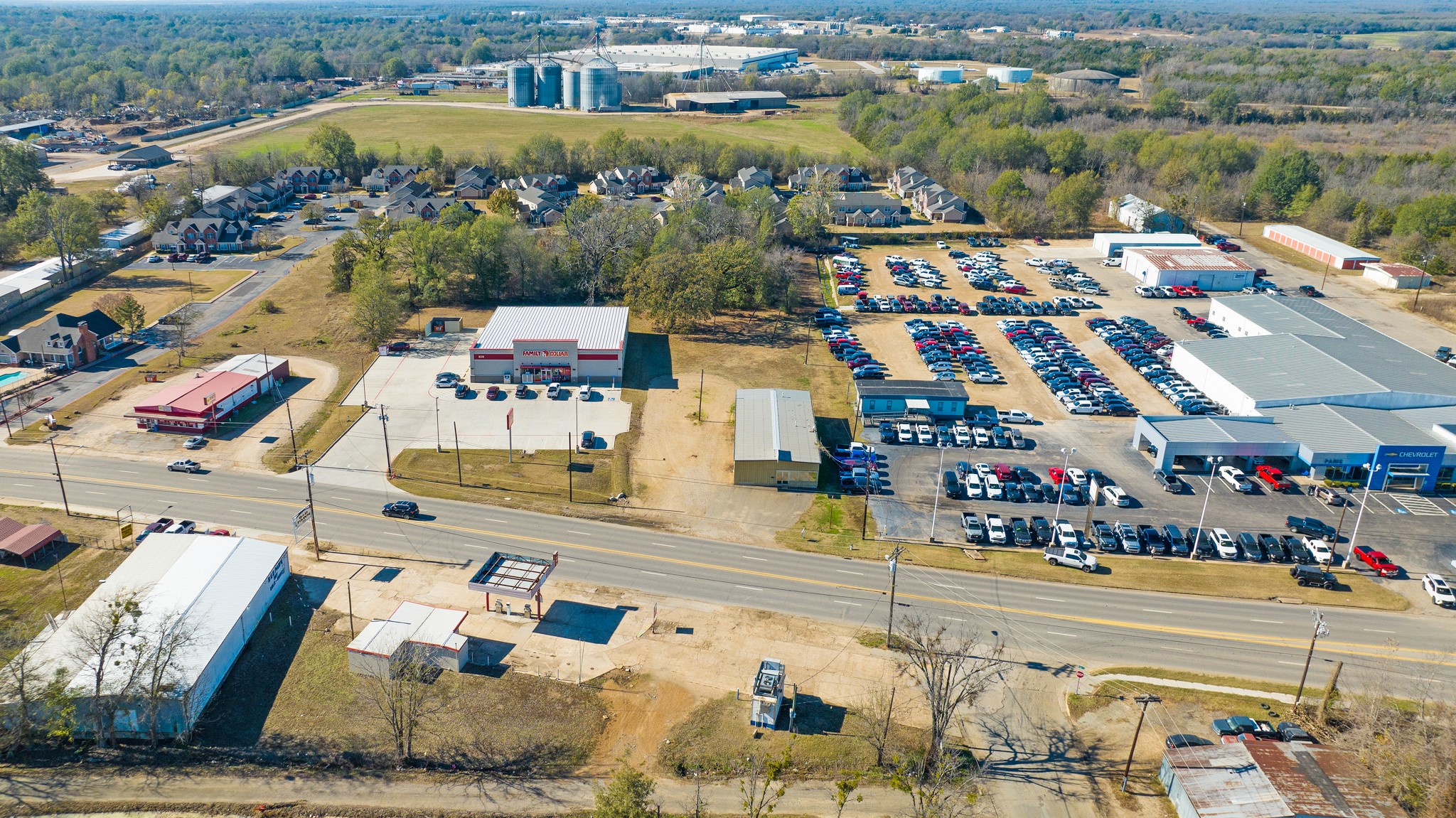 1810 N Main Street Paris TX 75460