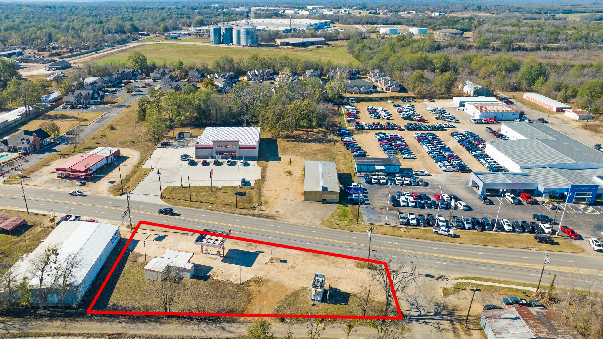 1810 N Main Street Paris TX 75460