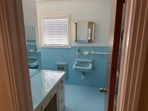 1012 Fort Worth Highway Weatherford TX 76086