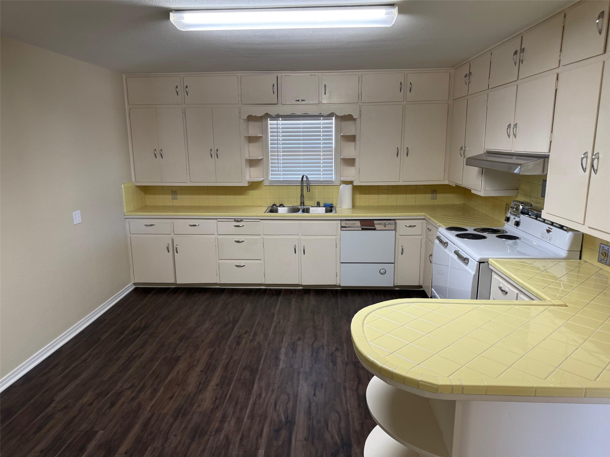 1012 Fort Worth Highway Weatherford TX 76086