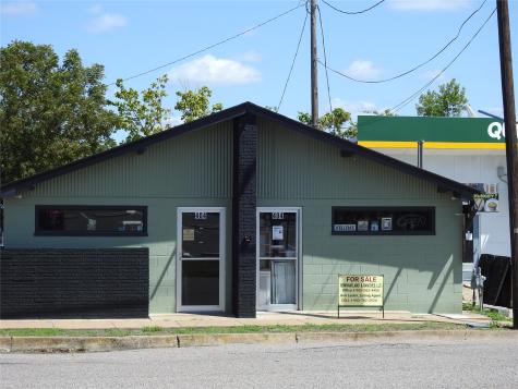 404 Chestnut Street Bonham TX 75418