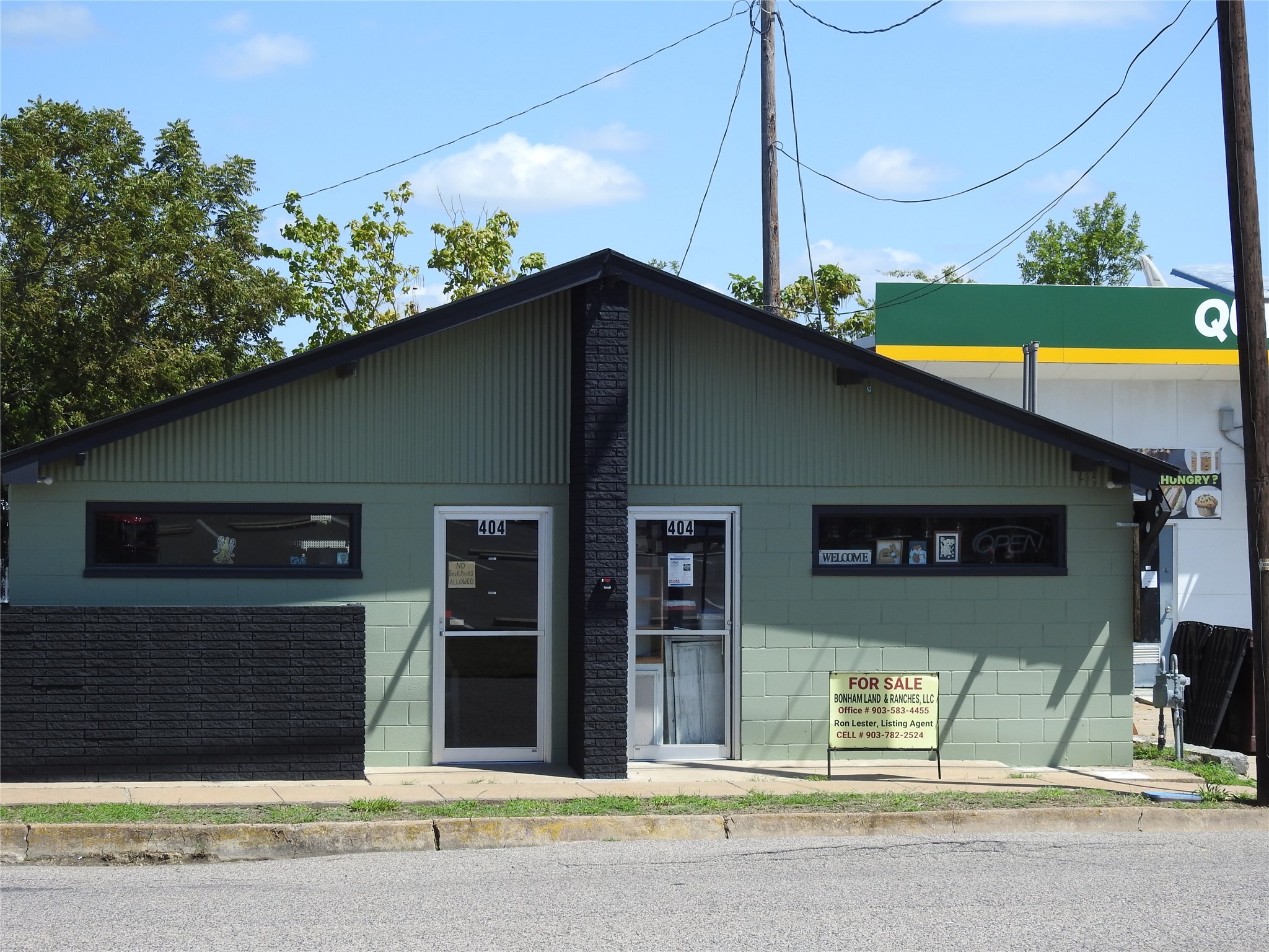 404 Chestnut Street Bonham TX 75418