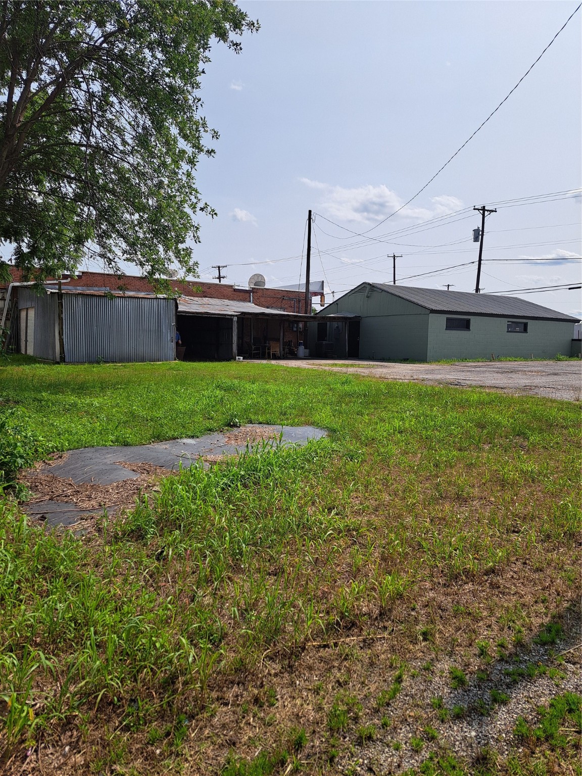 404 Chestnut Street Bonham TX 75418