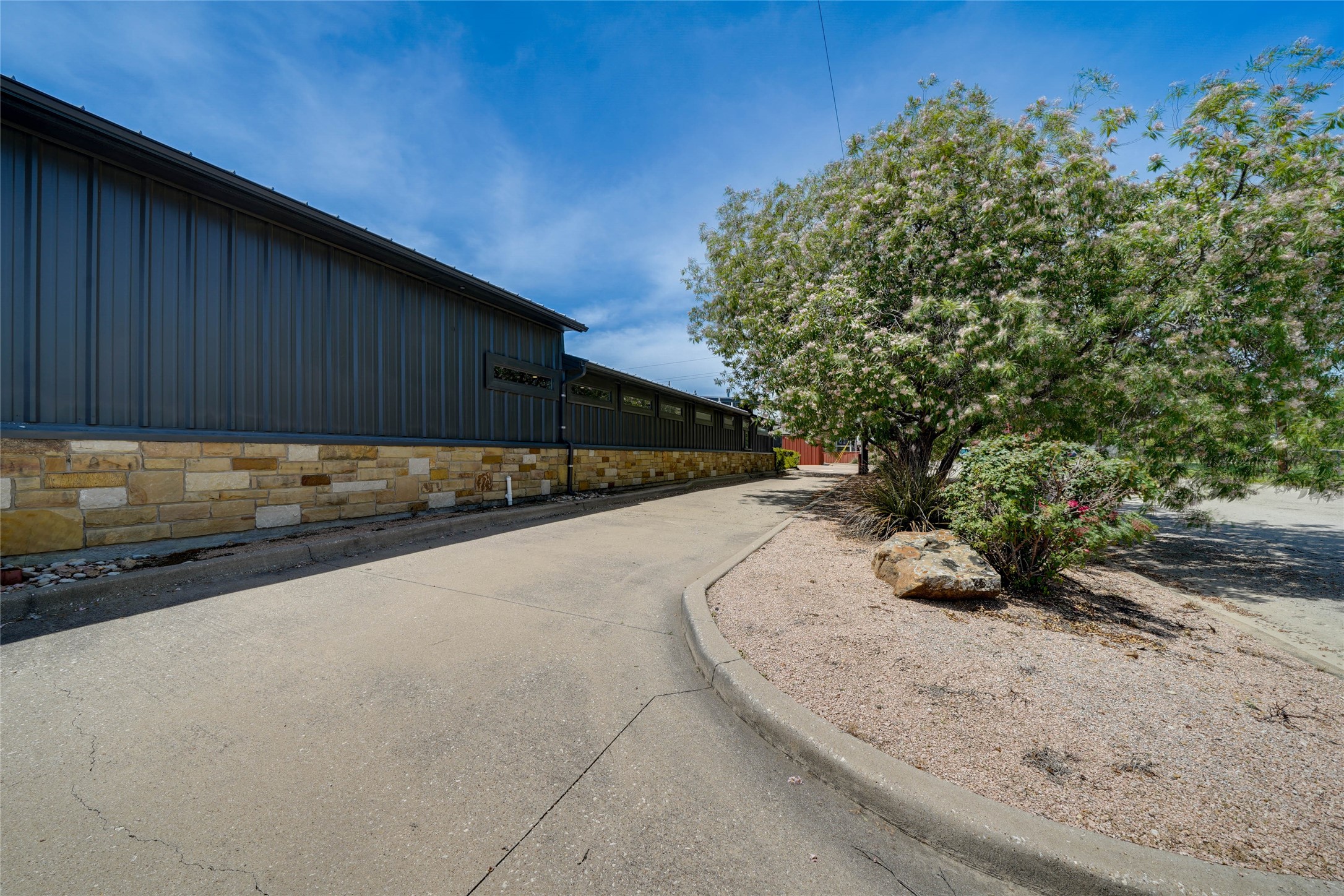 215 27th Avenue Mineral Wells TX 76067
