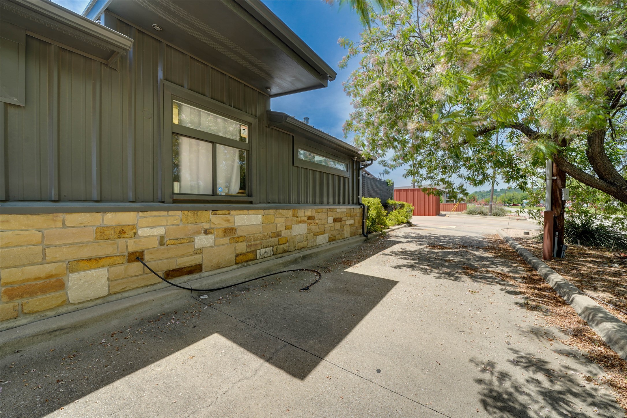215 27th Avenue Mineral Wells TX 76067