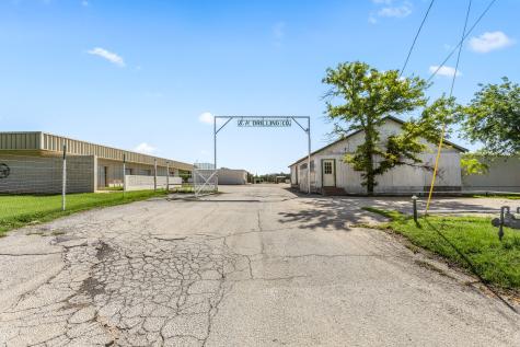 528 Us Highway 380 W Graham TX 76450