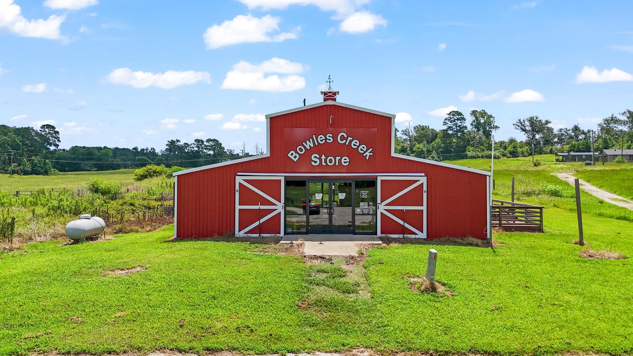 11074 W 64 (Store/Restaurant) Highway Overton TX 75684