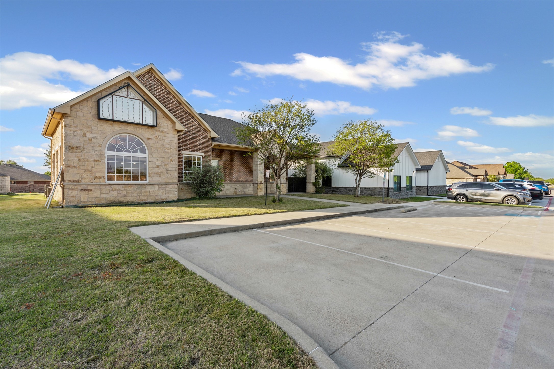 779 E Fm 1187 Crowley TX 76036