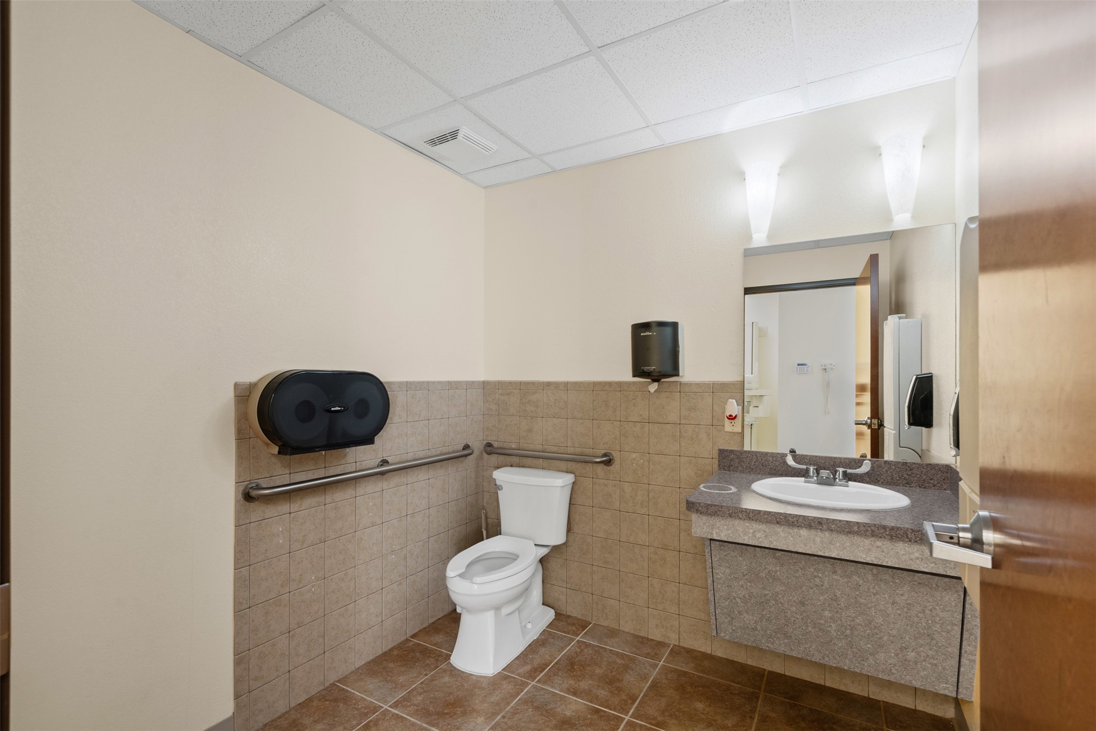 779 E Fm 1187 Crowley TX 76036