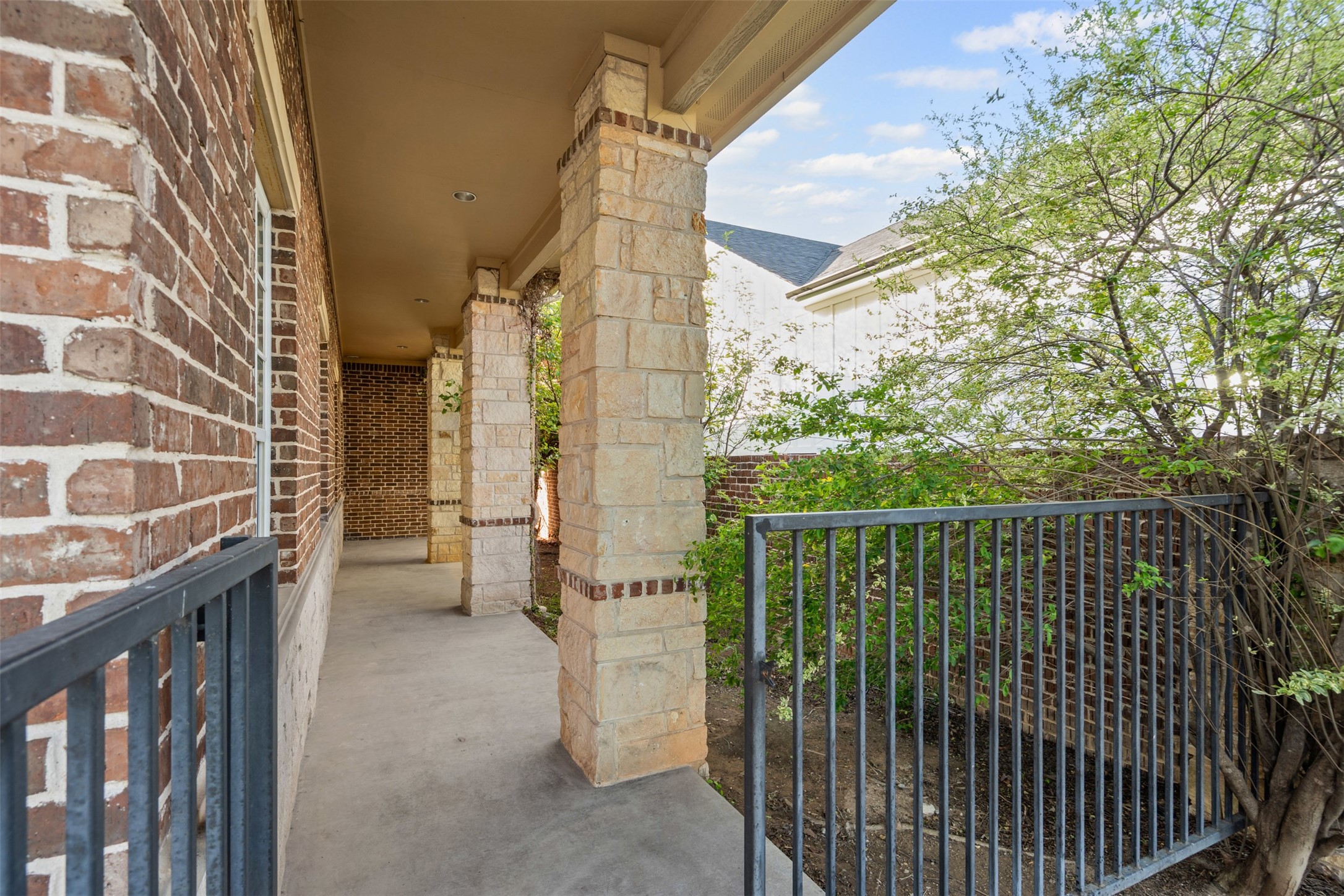 779 E Fm 1187 Crowley TX 76036