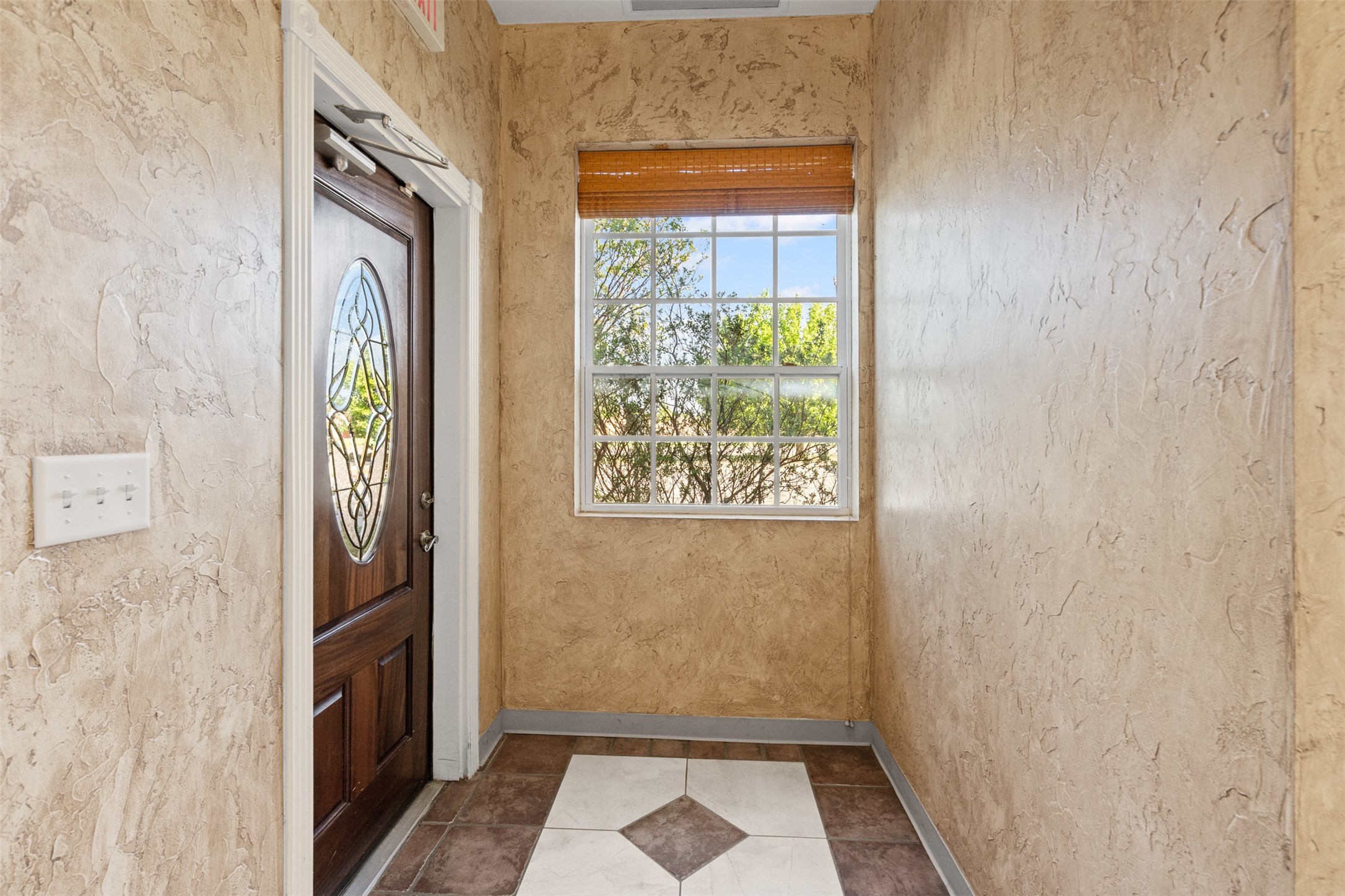 779 E Fm 1187 Crowley TX 76036