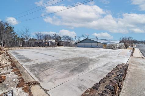 305 W Dallas Street Llano TX 78643