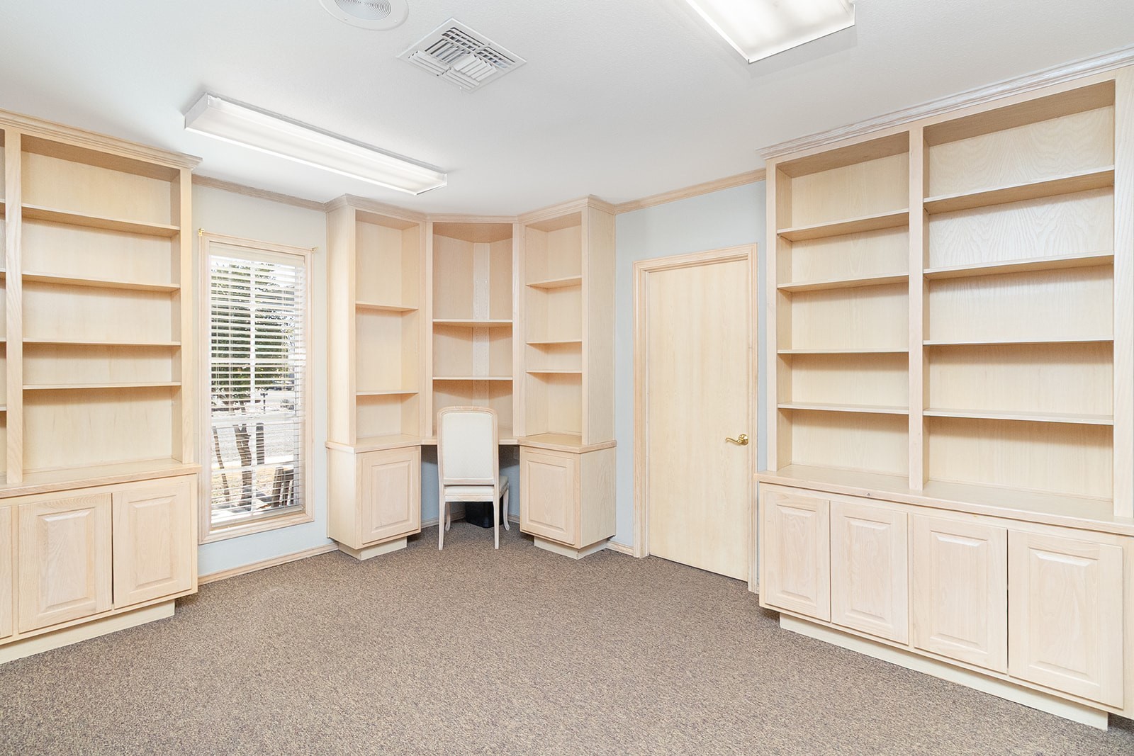 305 W Dallas Street Llano TX 78643