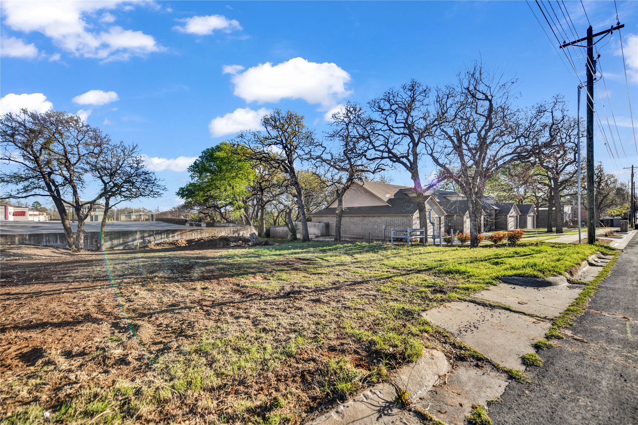 514 W Oak Street Weatherford TX 76086
