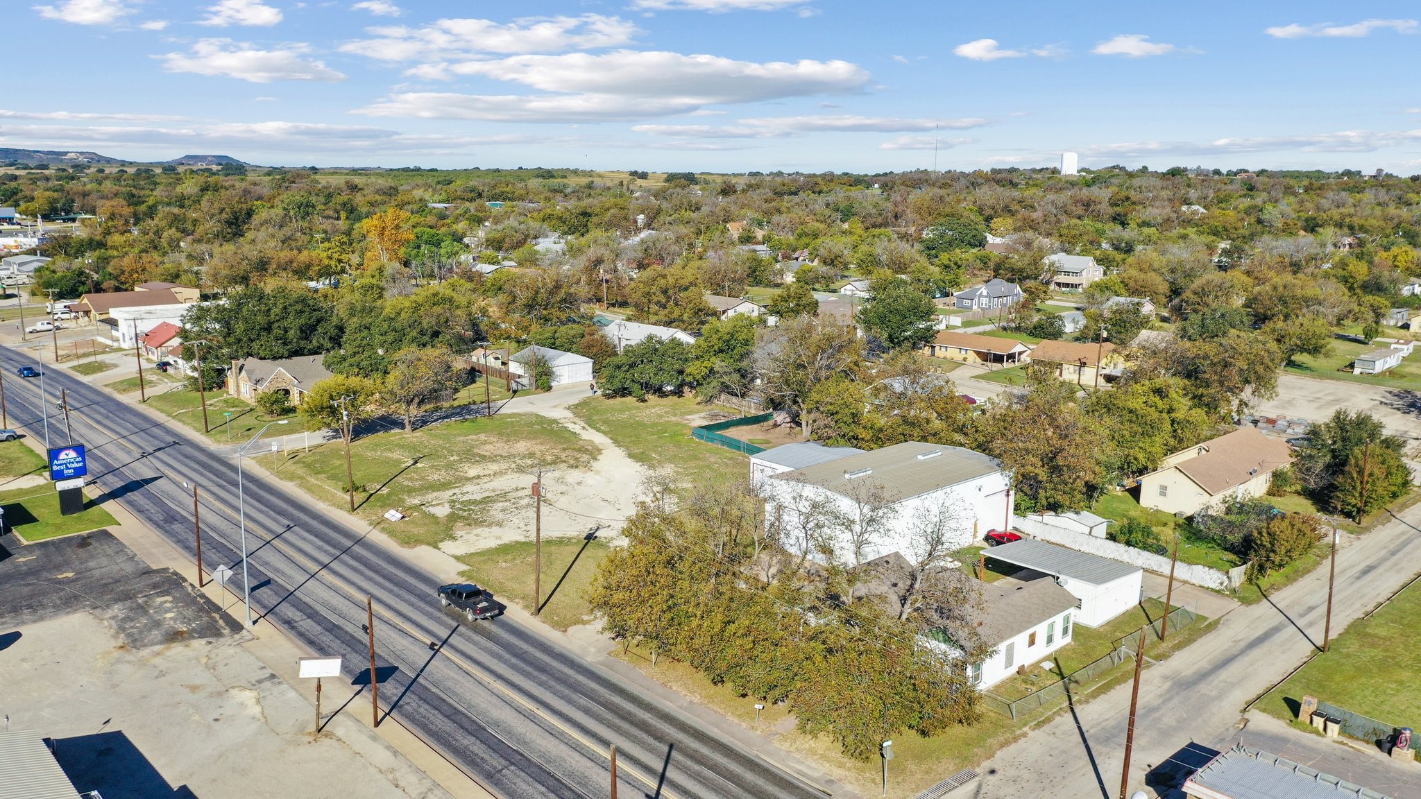 503 Central Comanche TX 76442