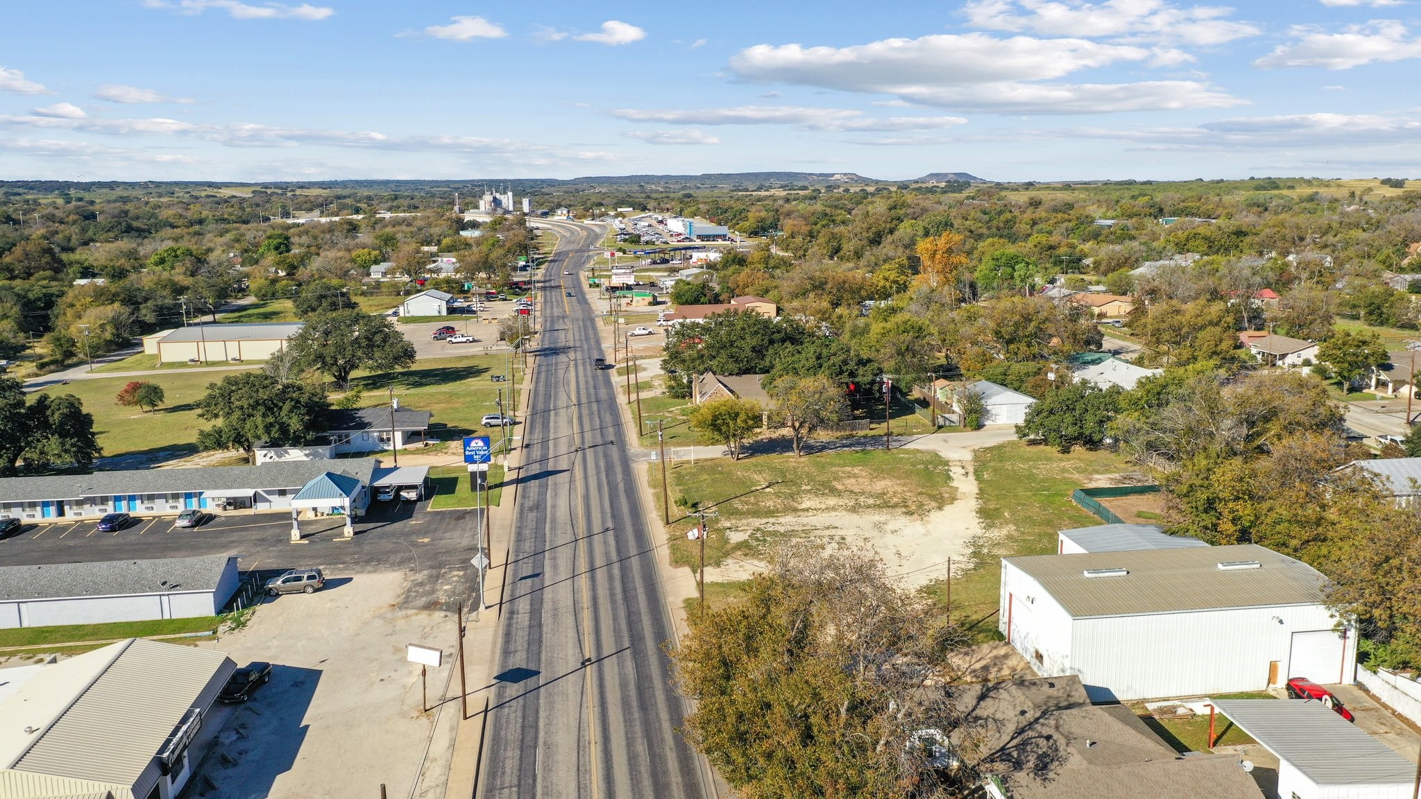 503 Central Comanche TX 76442