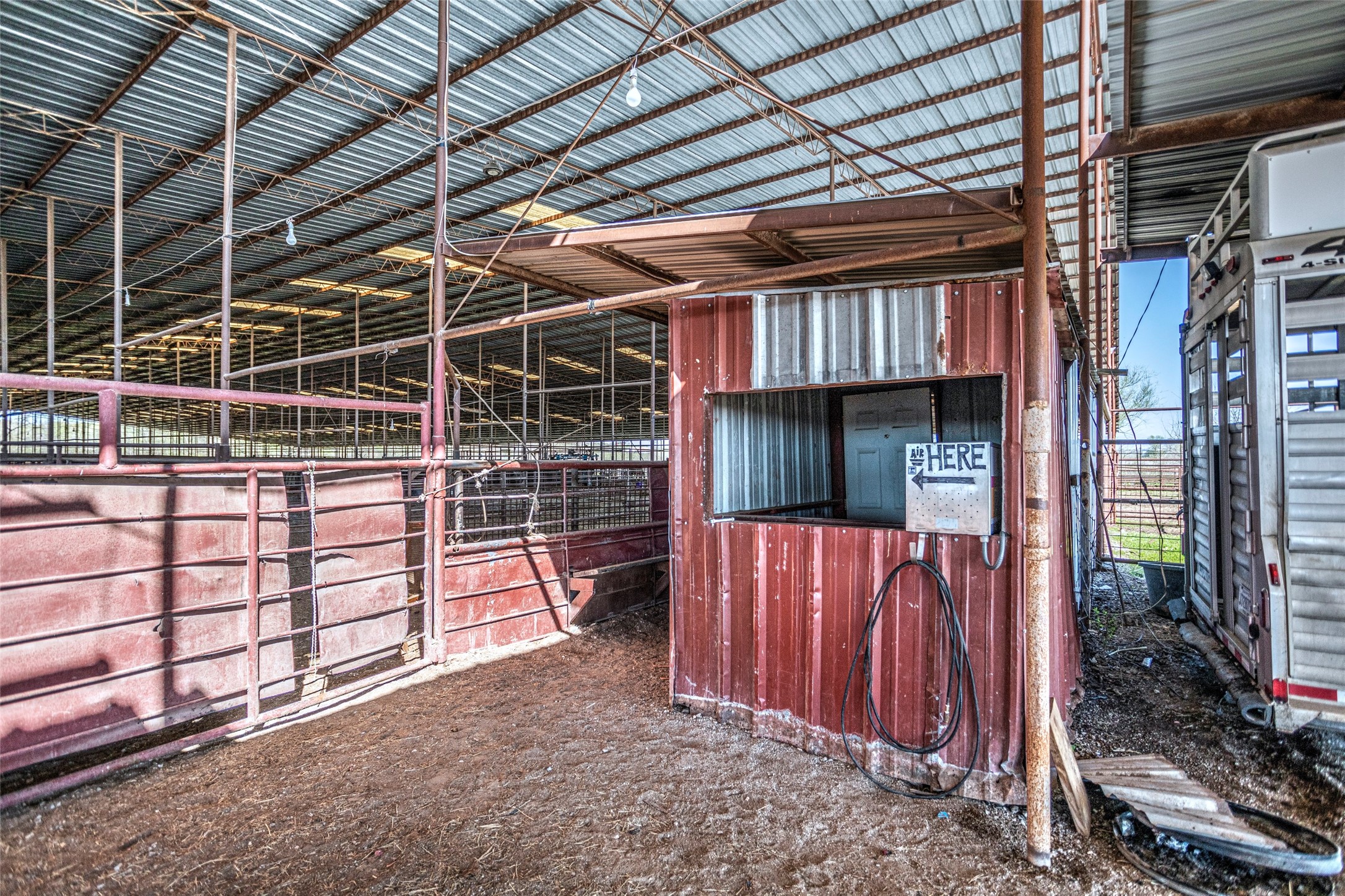 283 Lodge Road Overbrook OK 73453