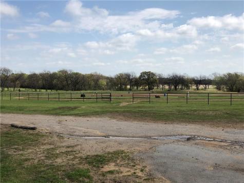 1019 & 1000 Spring Hill Road Aubrey TX 76227