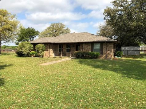 1019 & 1000 Spring Hill Road Aubrey TX 76227