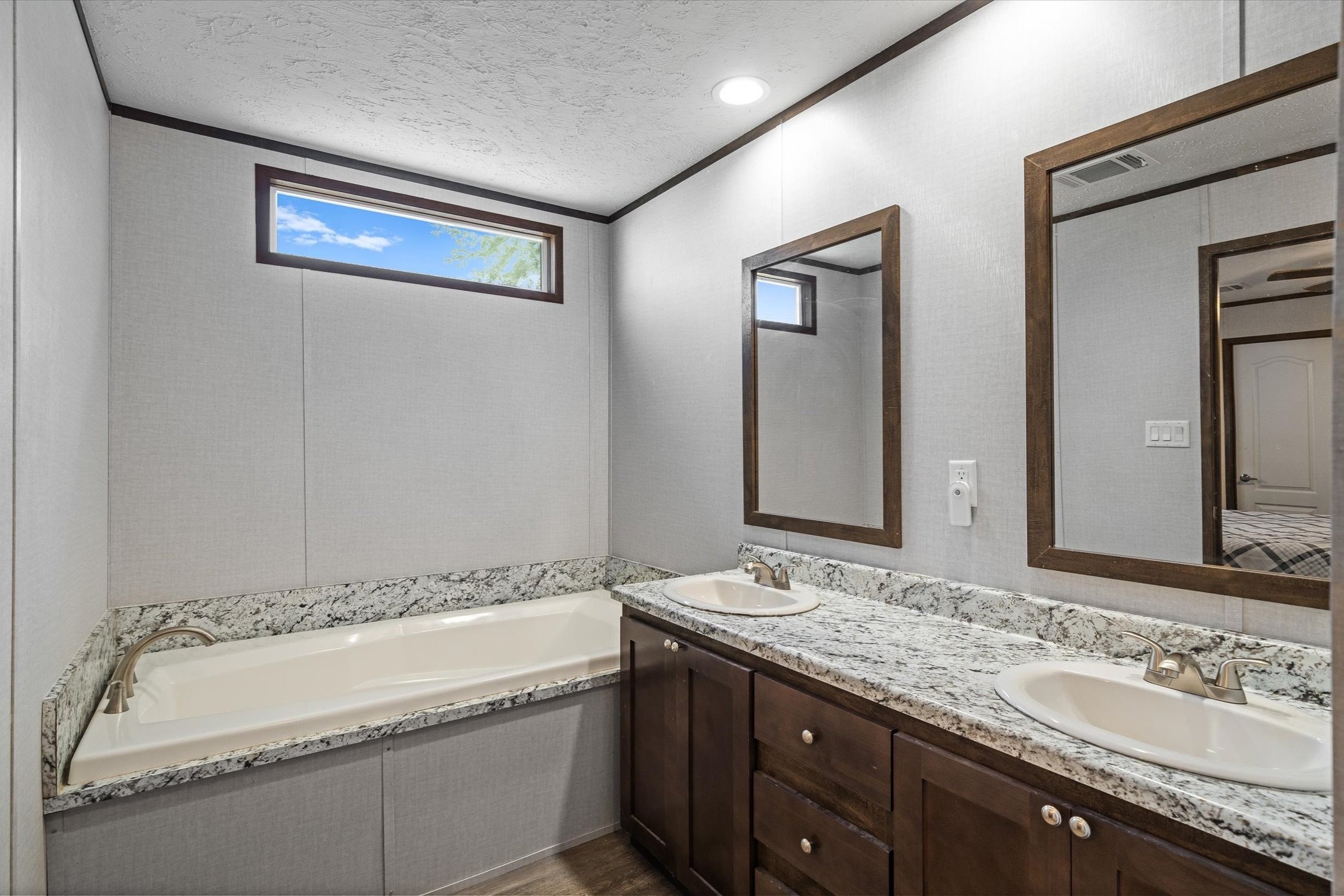 9830 E Us-80 Terrell TX 75161