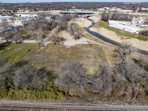 6020 Garden Street Haltom City TX 76117