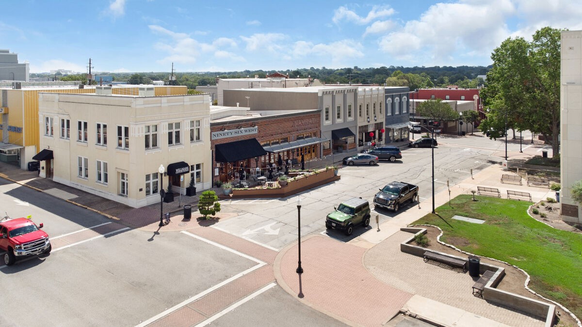 103 S Baylor Street Brenham TX 77833
