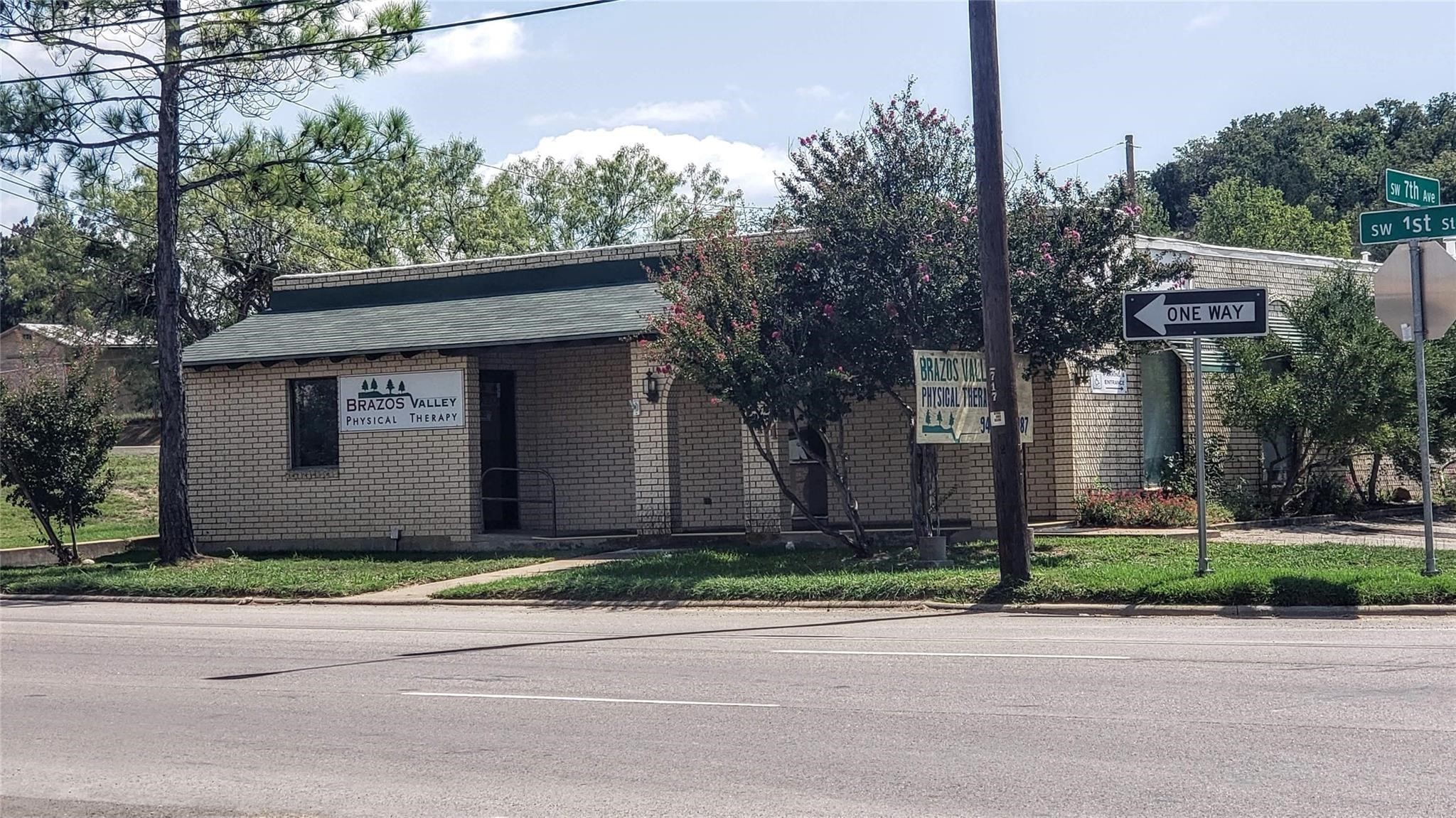 711 SW 1st Street Mineral Wells TX 76067