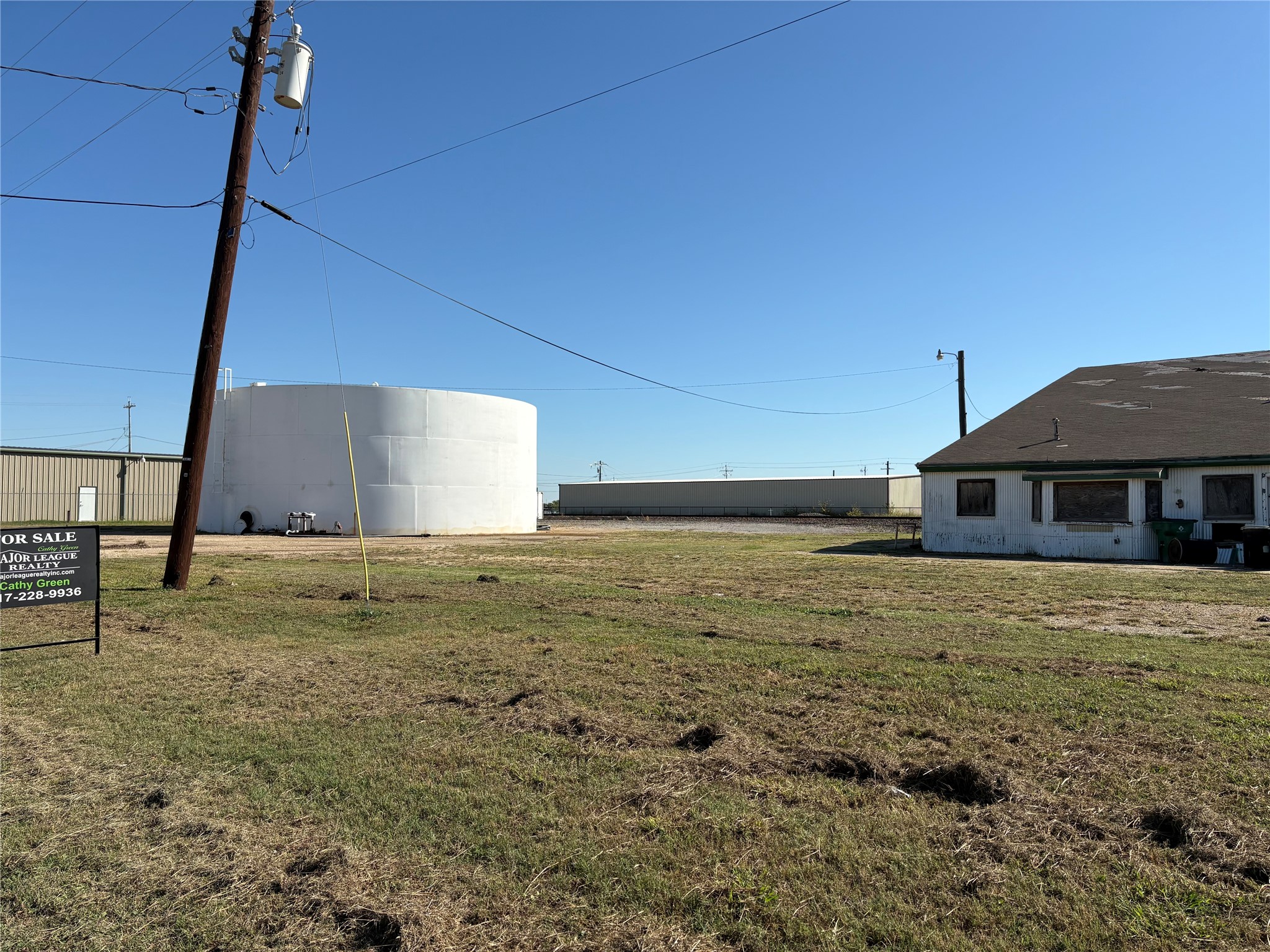 101 N 1st Street Sanger TX 76266