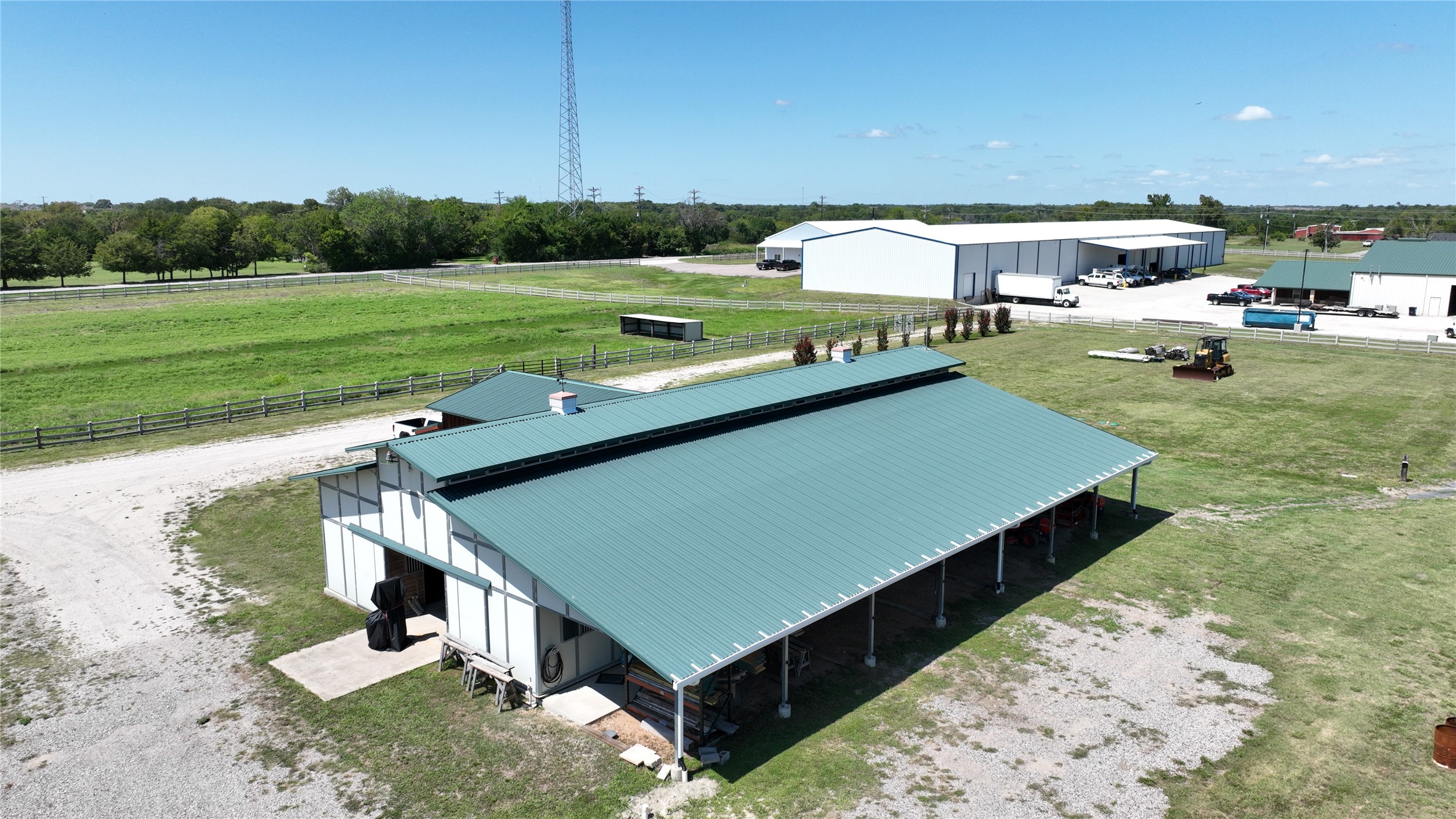 1253 N Hill Street N Van Alstyne TX 75495