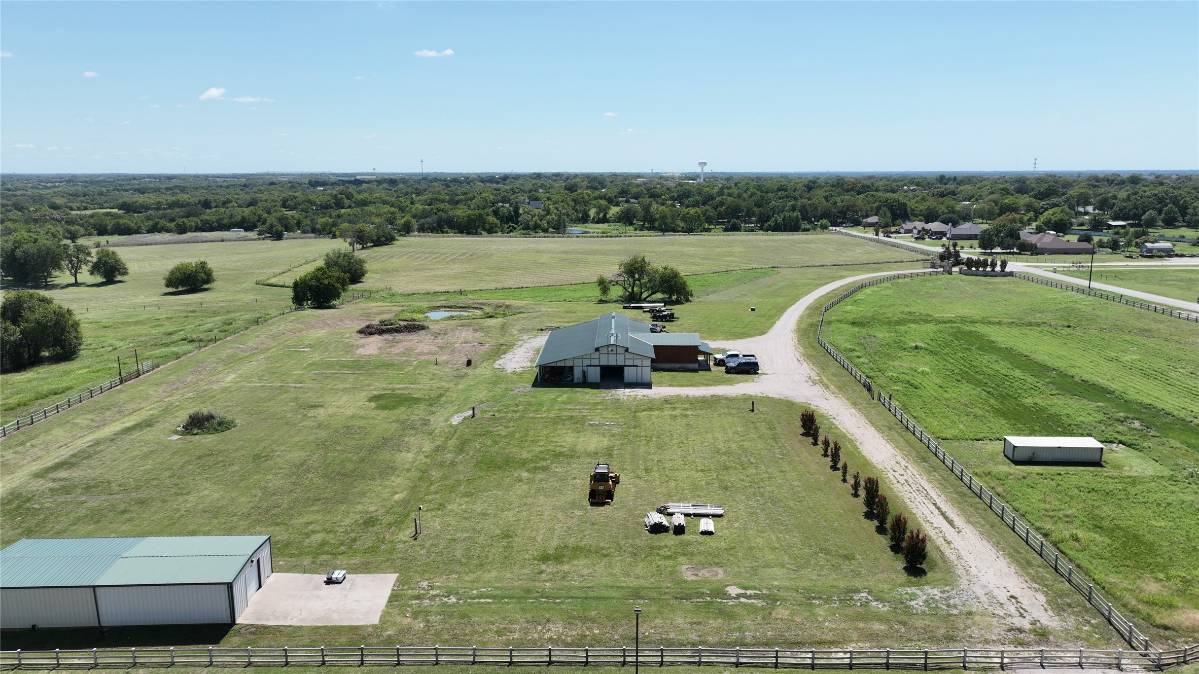 1253 N Hill Street N Van Alstyne TX 75495