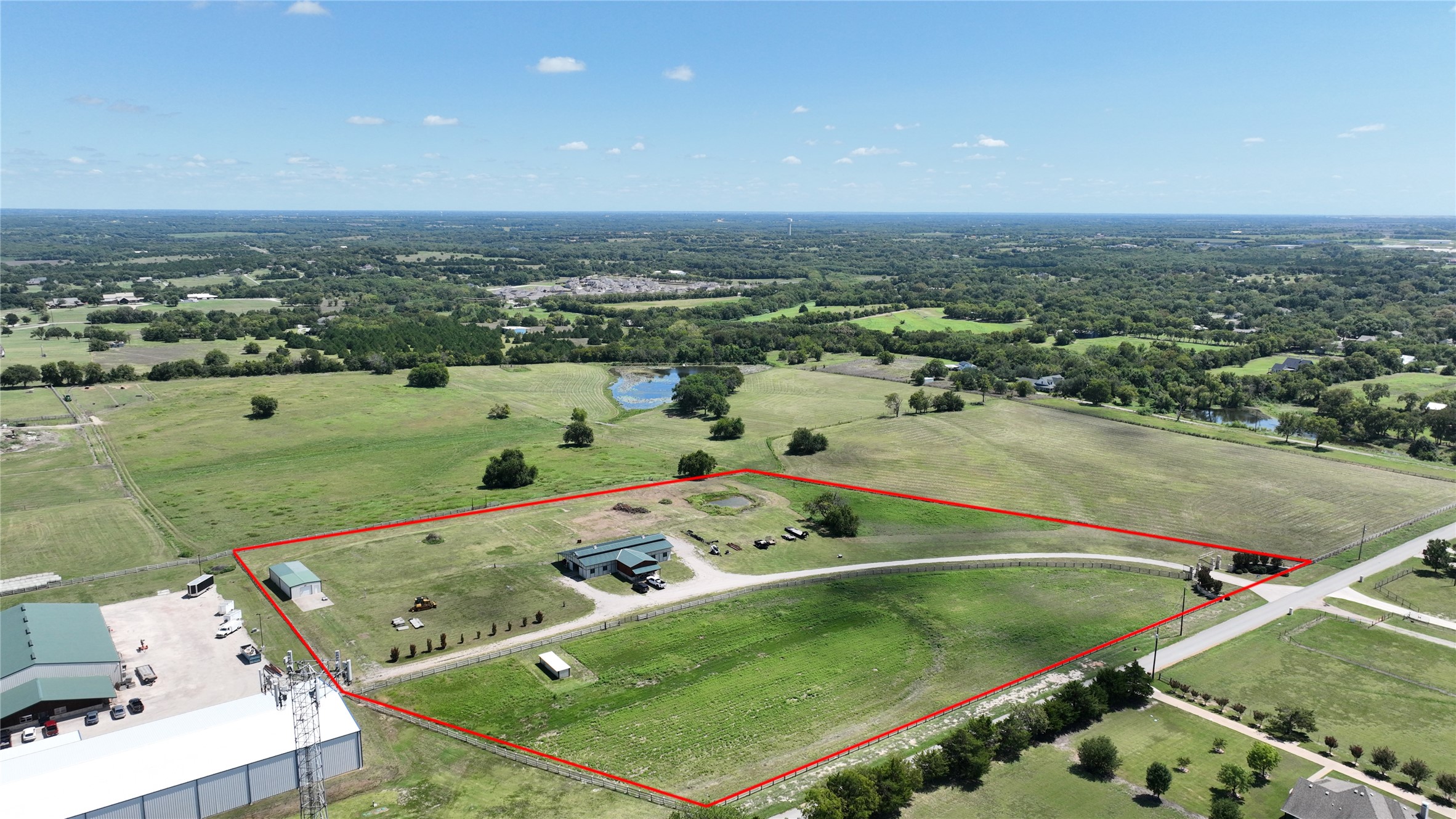 1253 N Hill Street N Van Alstyne TX 75495