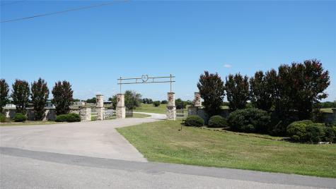 1253 N Hill Street N Van Alstyne TX 75495