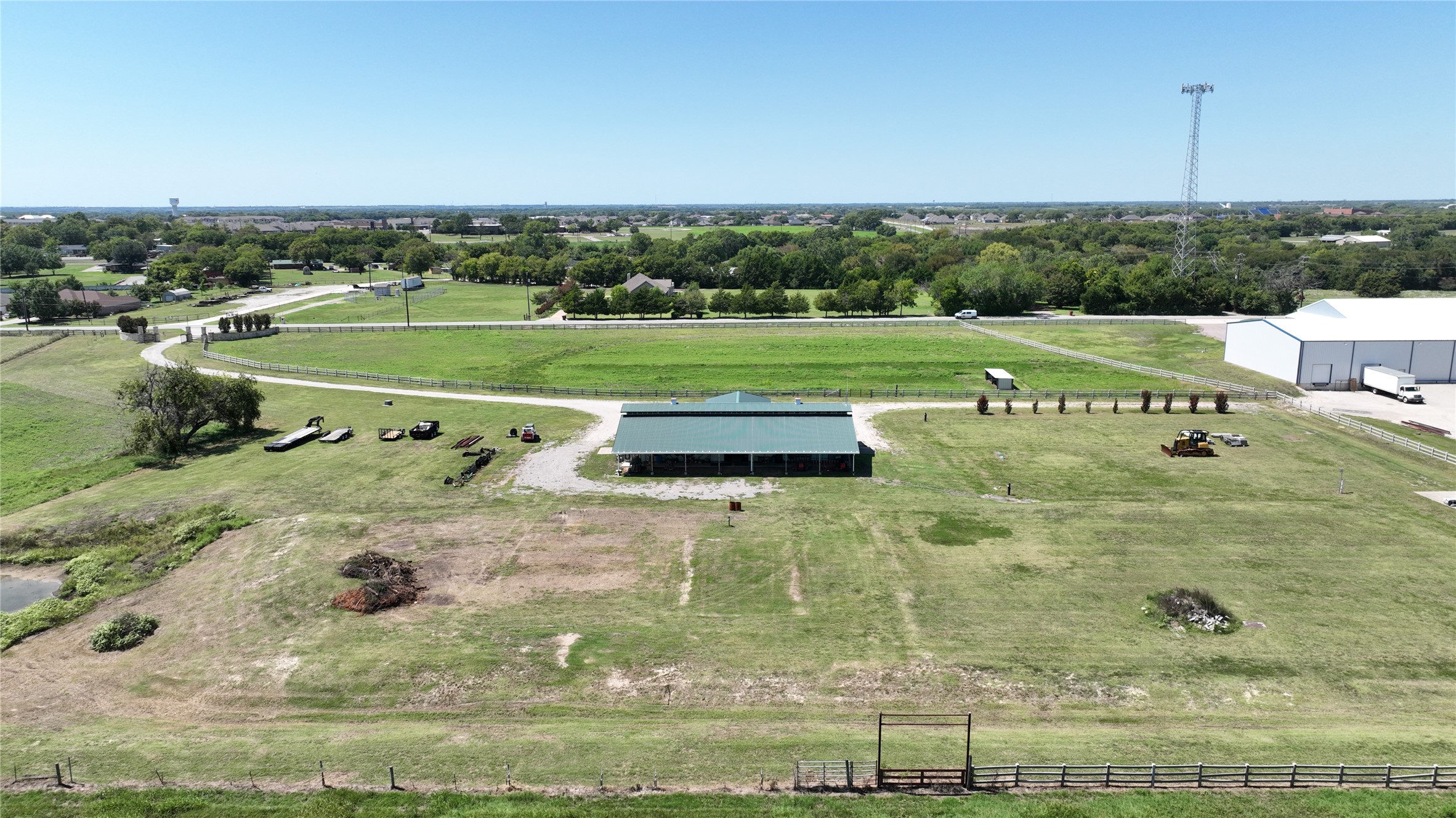 1253 N Hill Street N Van Alstyne TX 75495