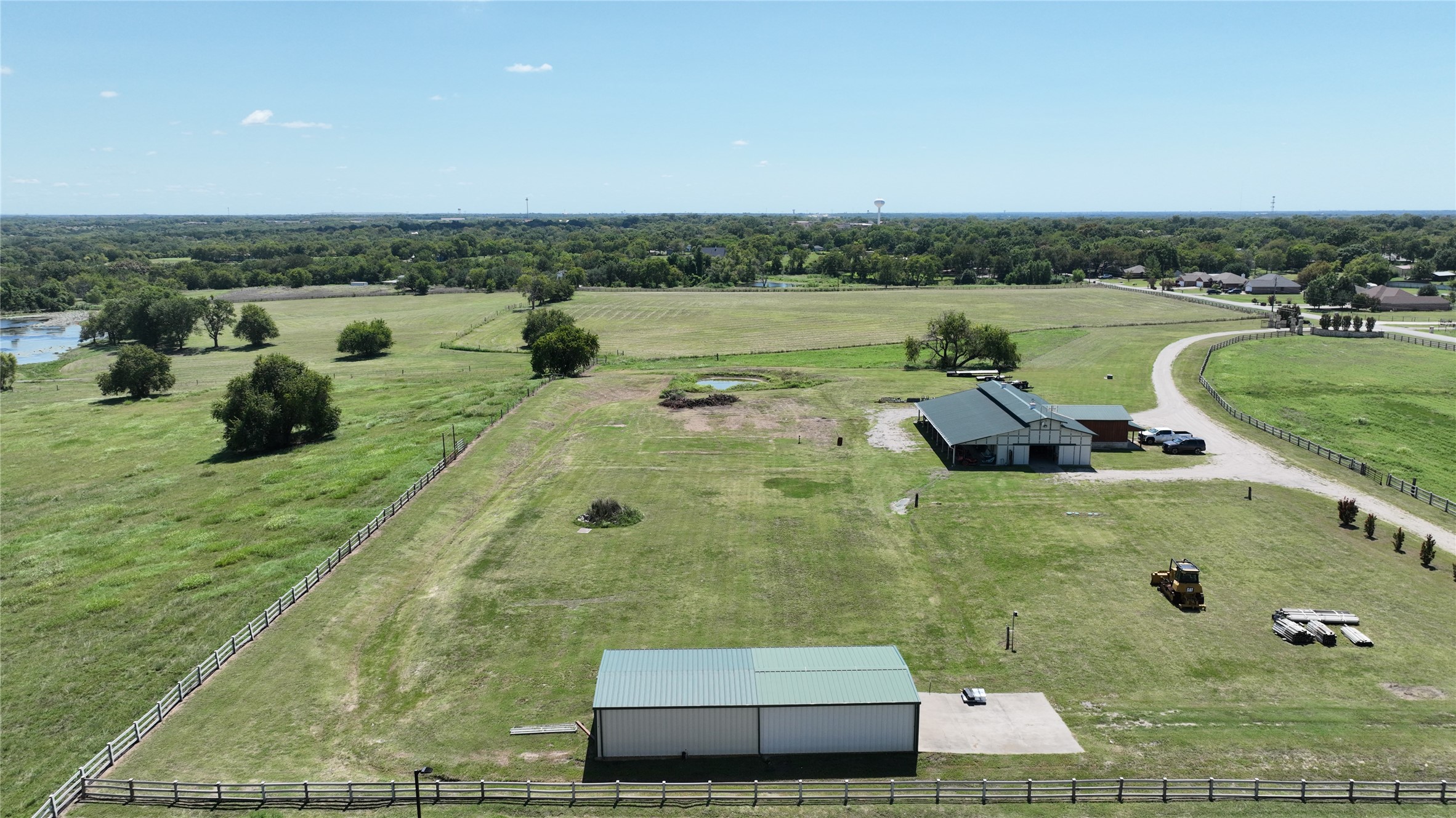 1253 N Hill Street N Van Alstyne TX 75495