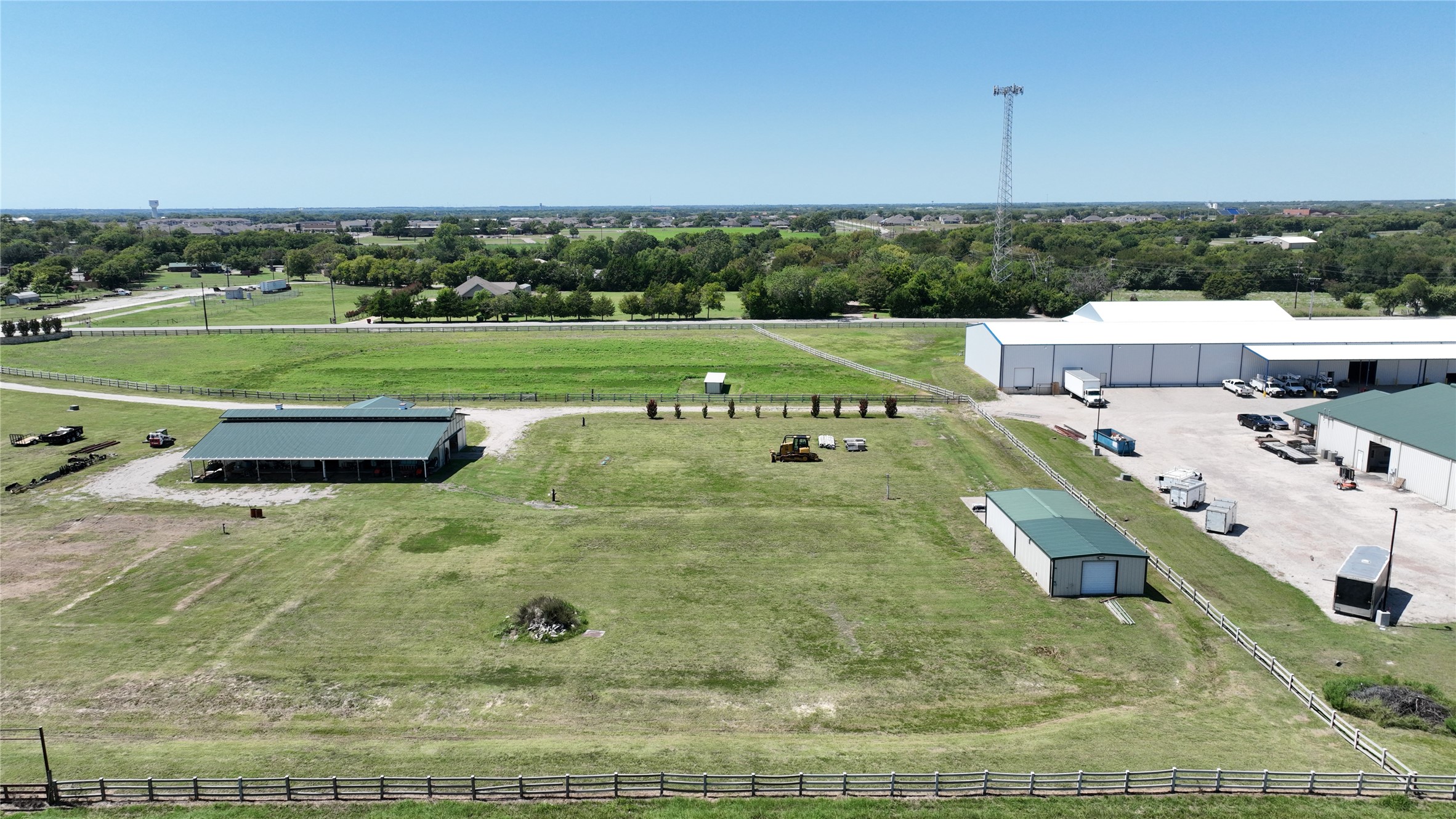 1253 N Hill Street N Van Alstyne TX 75495