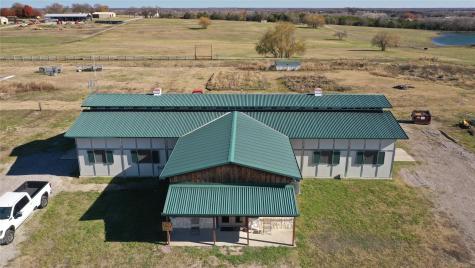 1253 N Hill Street N Van Alstyne TX 75495