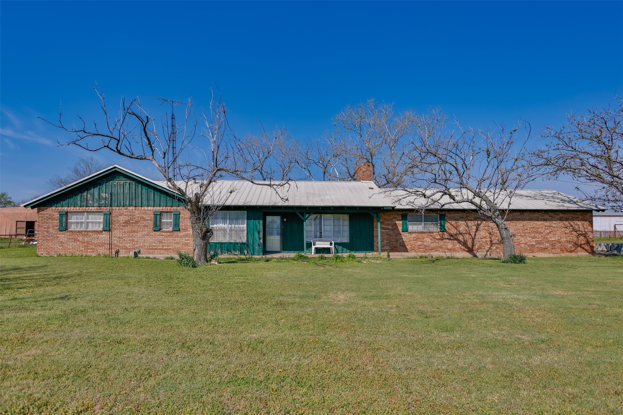 3511 S Interstate 35 Gainesville TX 76240